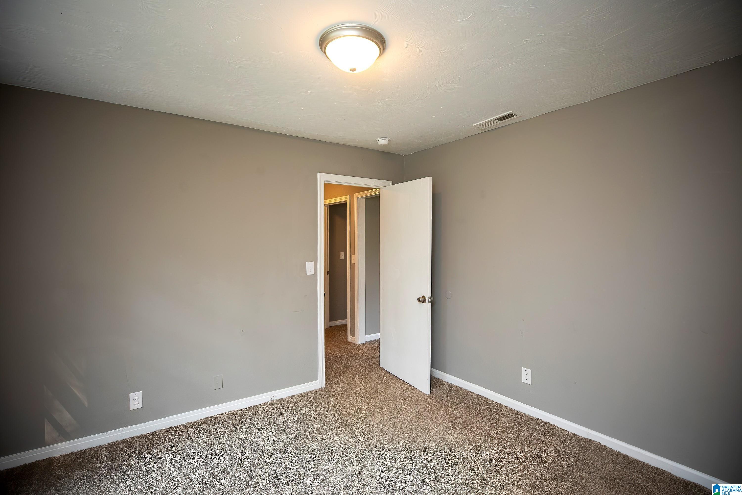 101 14TH COURT NW