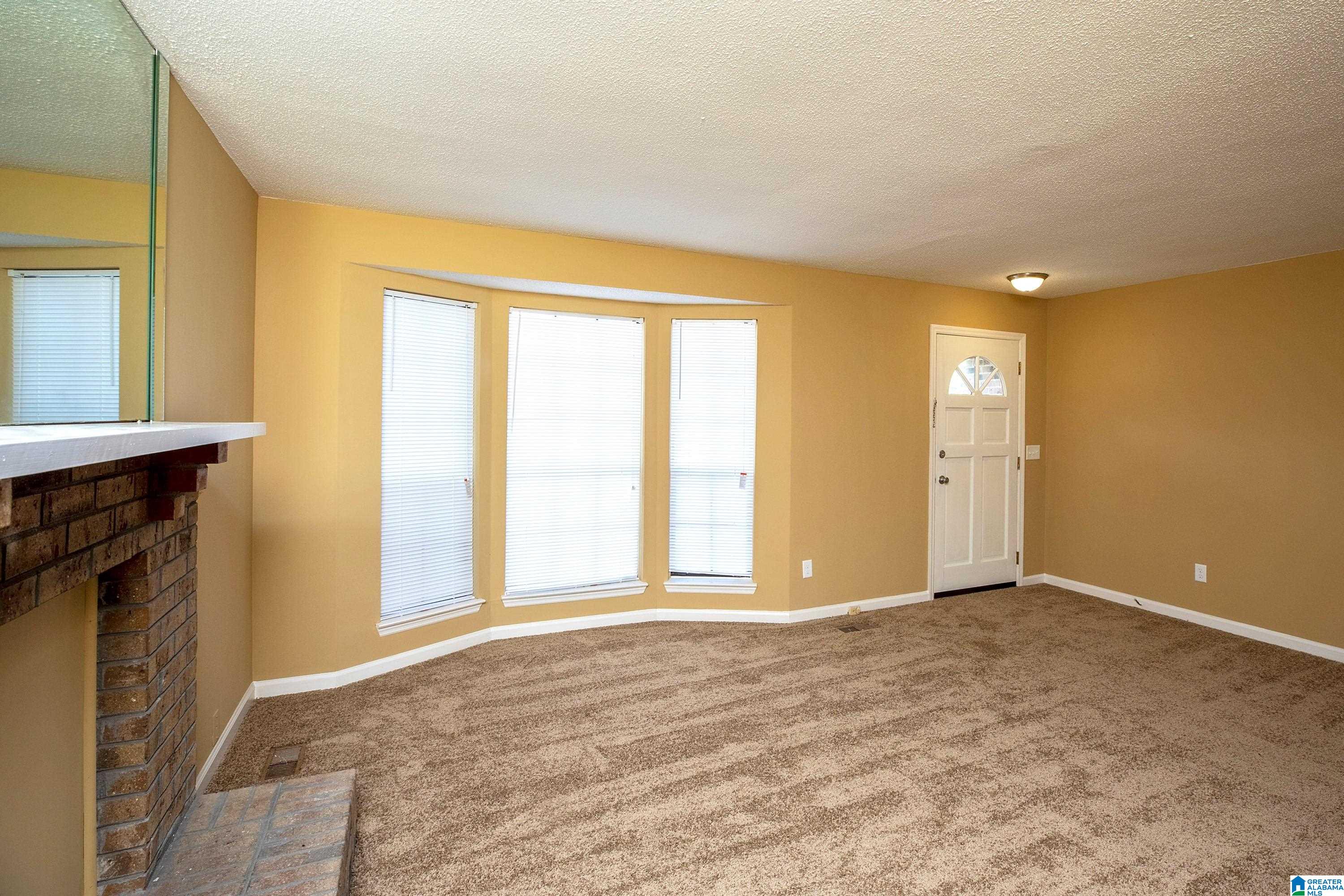 310 WILLOW GLEN DRIVE