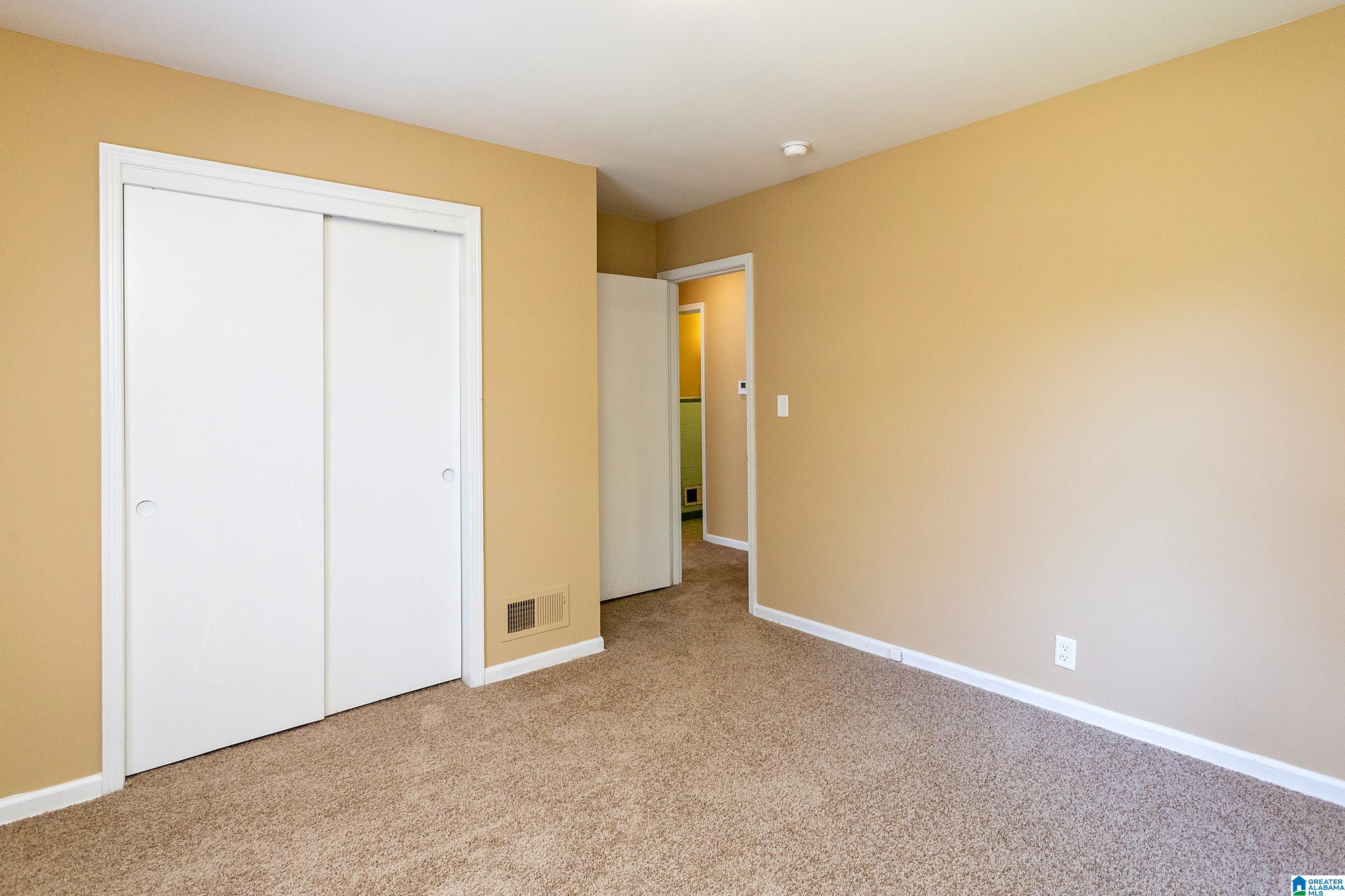 636 ROEBUCK CIRCLE