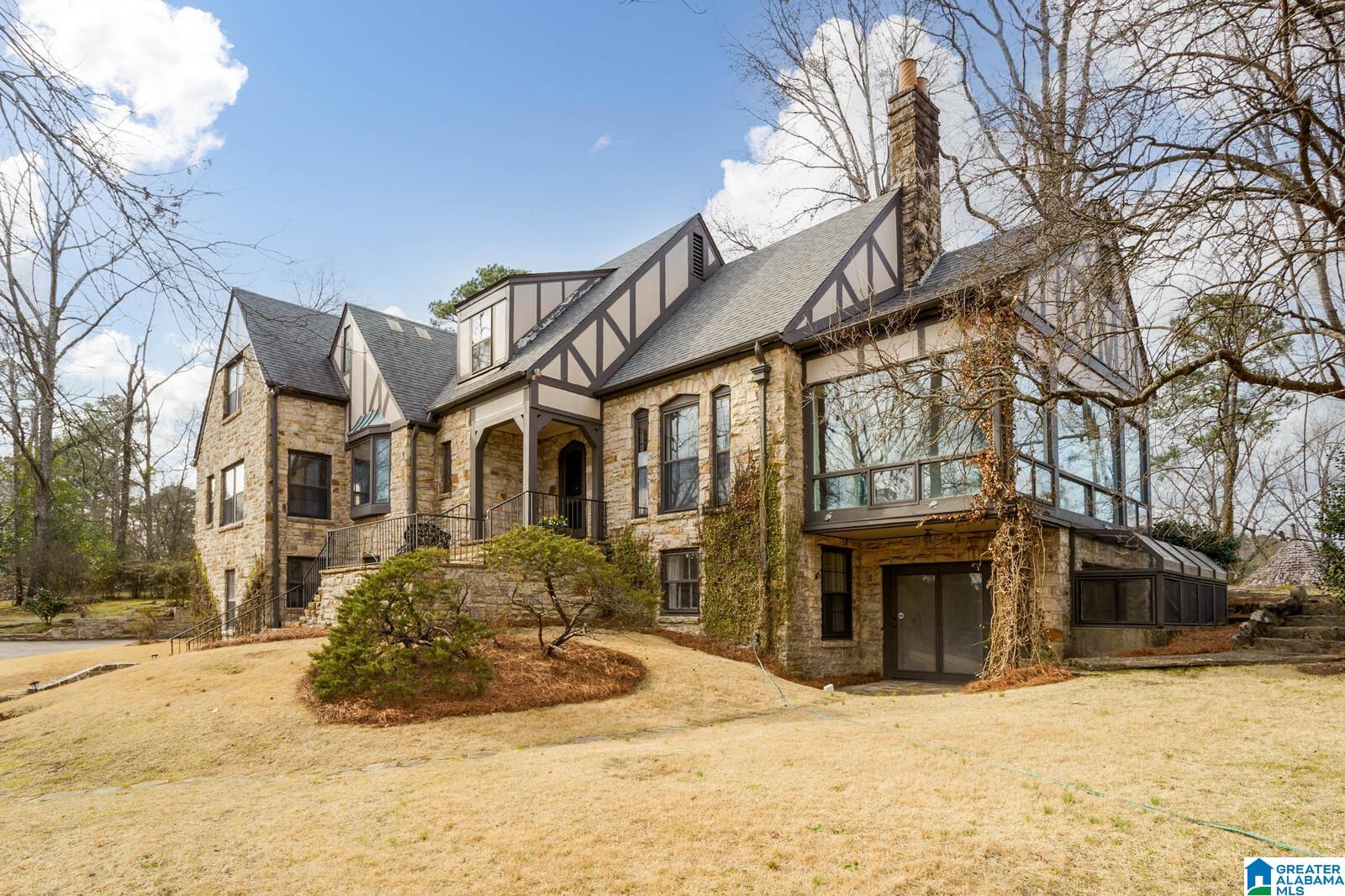 Homes for sale in Mountain Brk, AL | 3624 Ridgeview Dr E, Mountain Brk, AL 35213 | MLS# 1345230