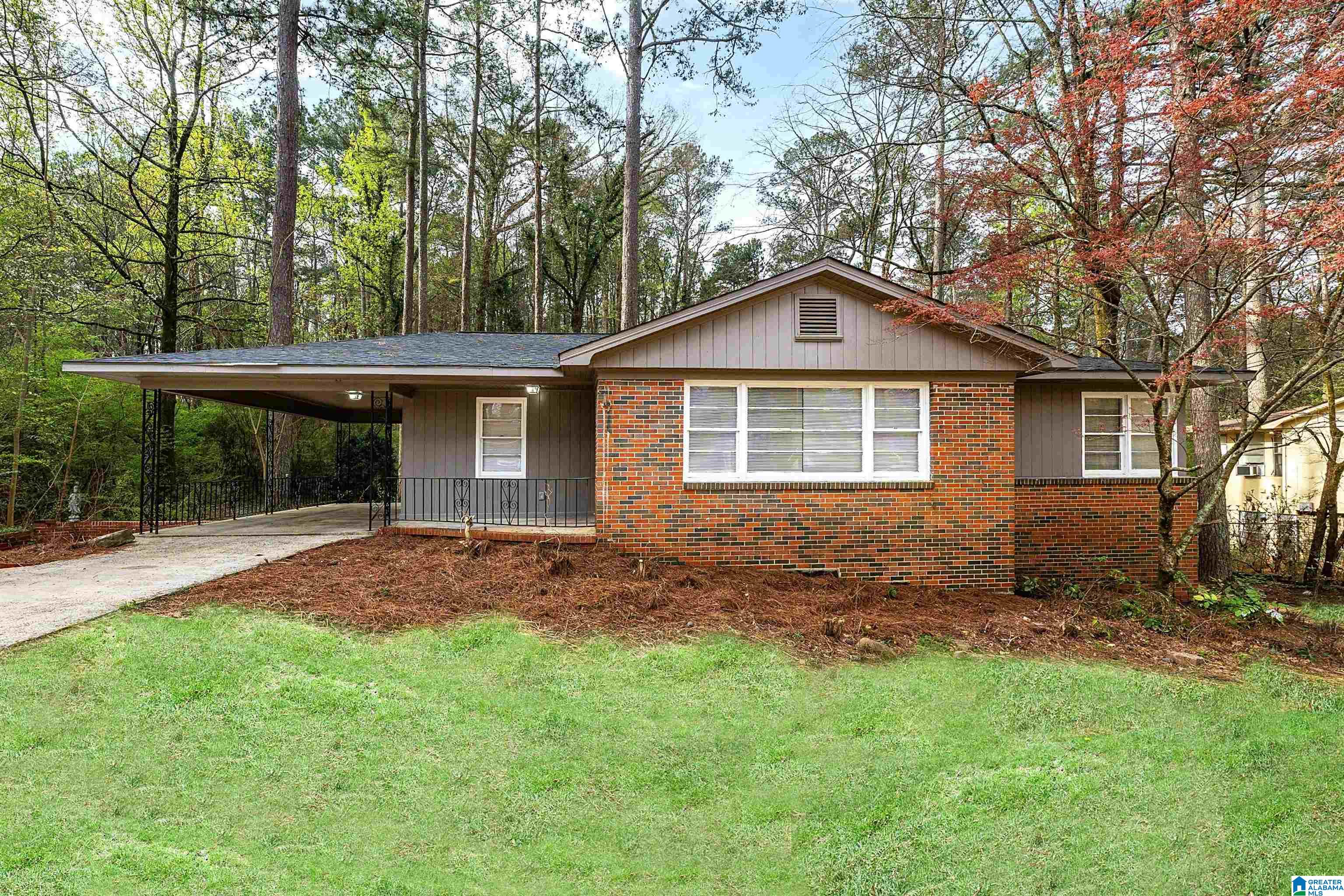 1043 HALLMARK ROAD