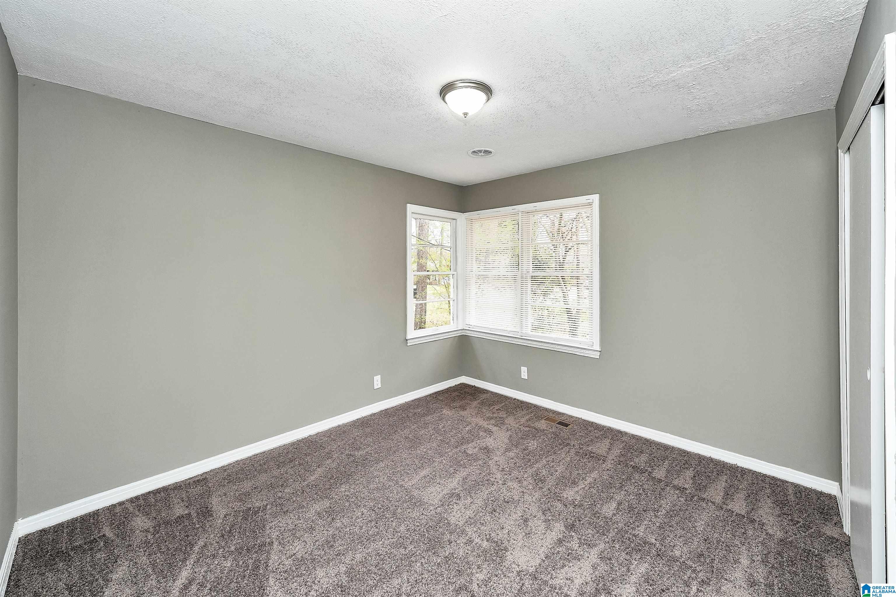 1043 HALLMARK ROAD