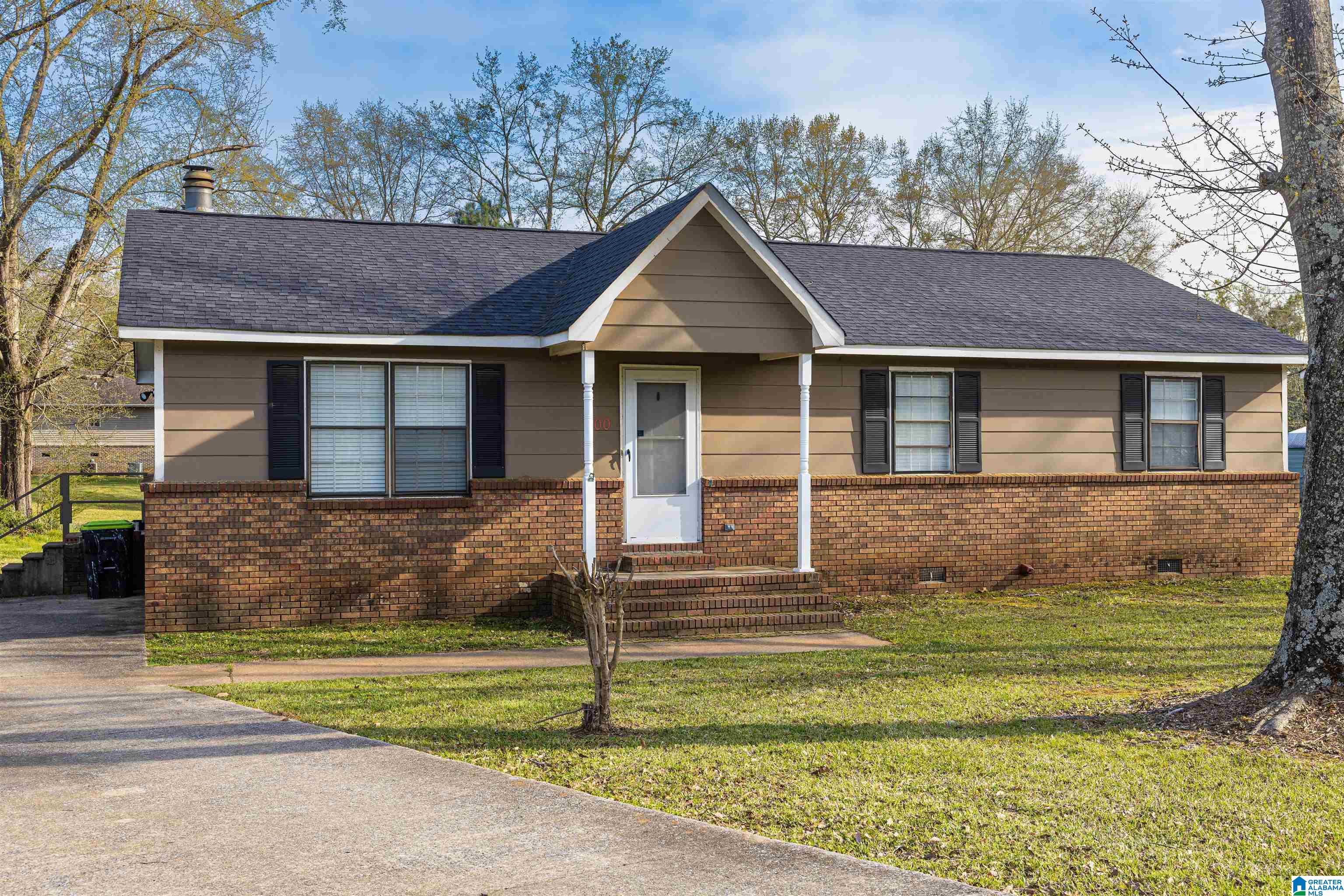 700 Oldfield Road, Sylacauga, AL 35150