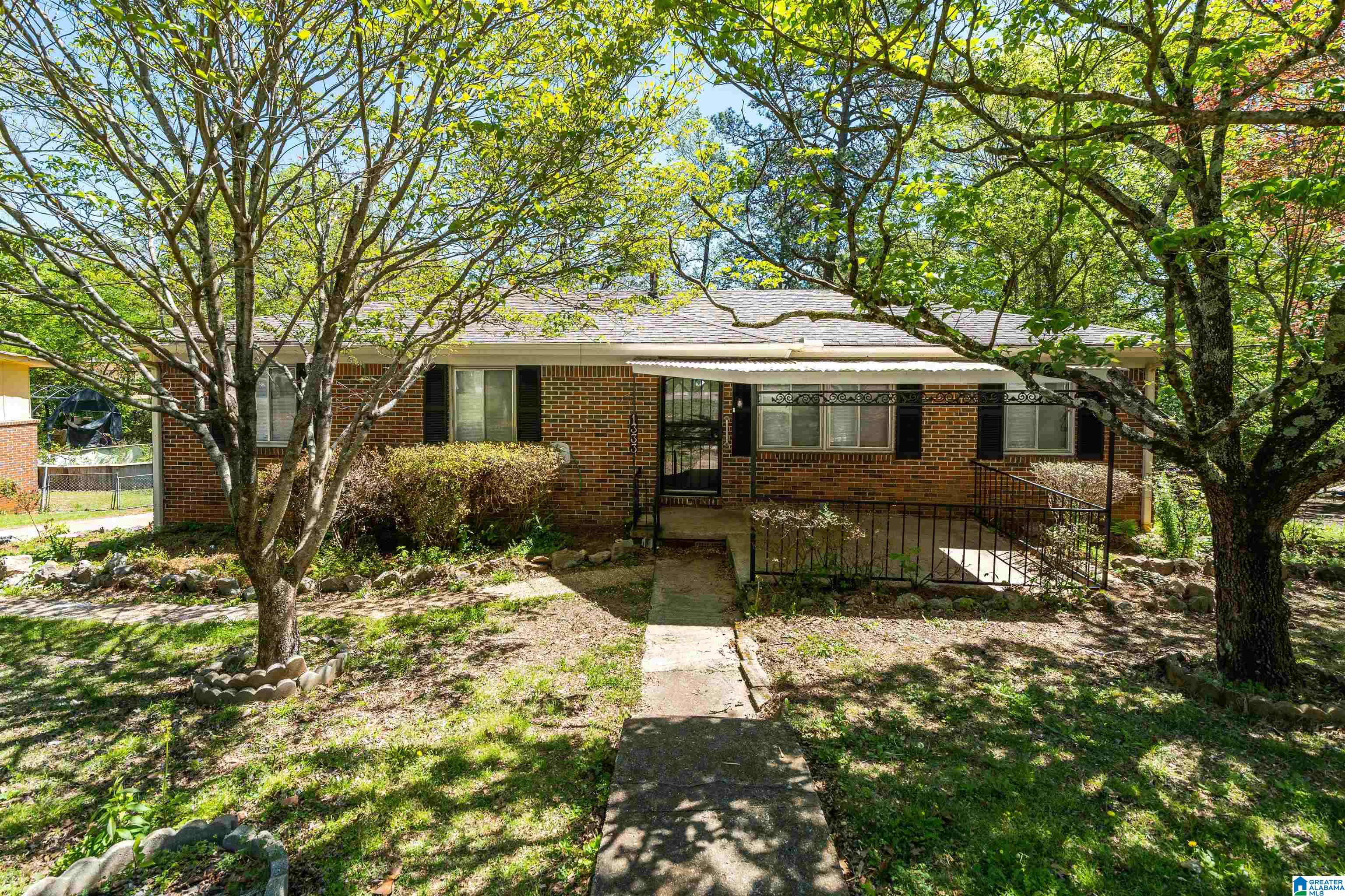 1333 HATFIELD LANE