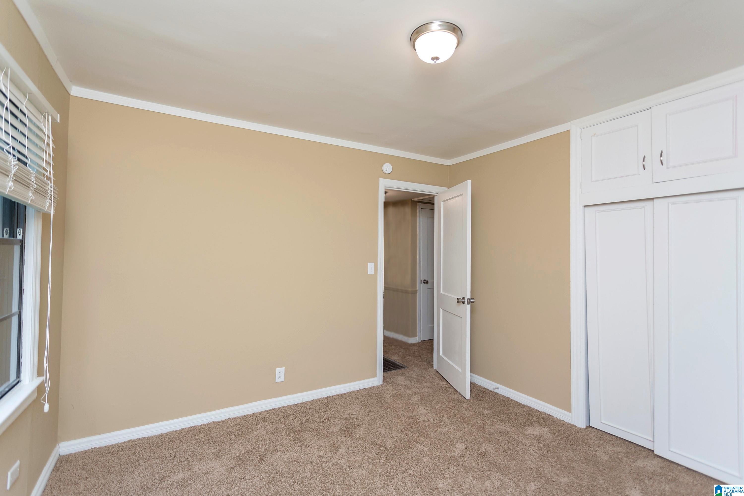 825 SUNSET DRIVE