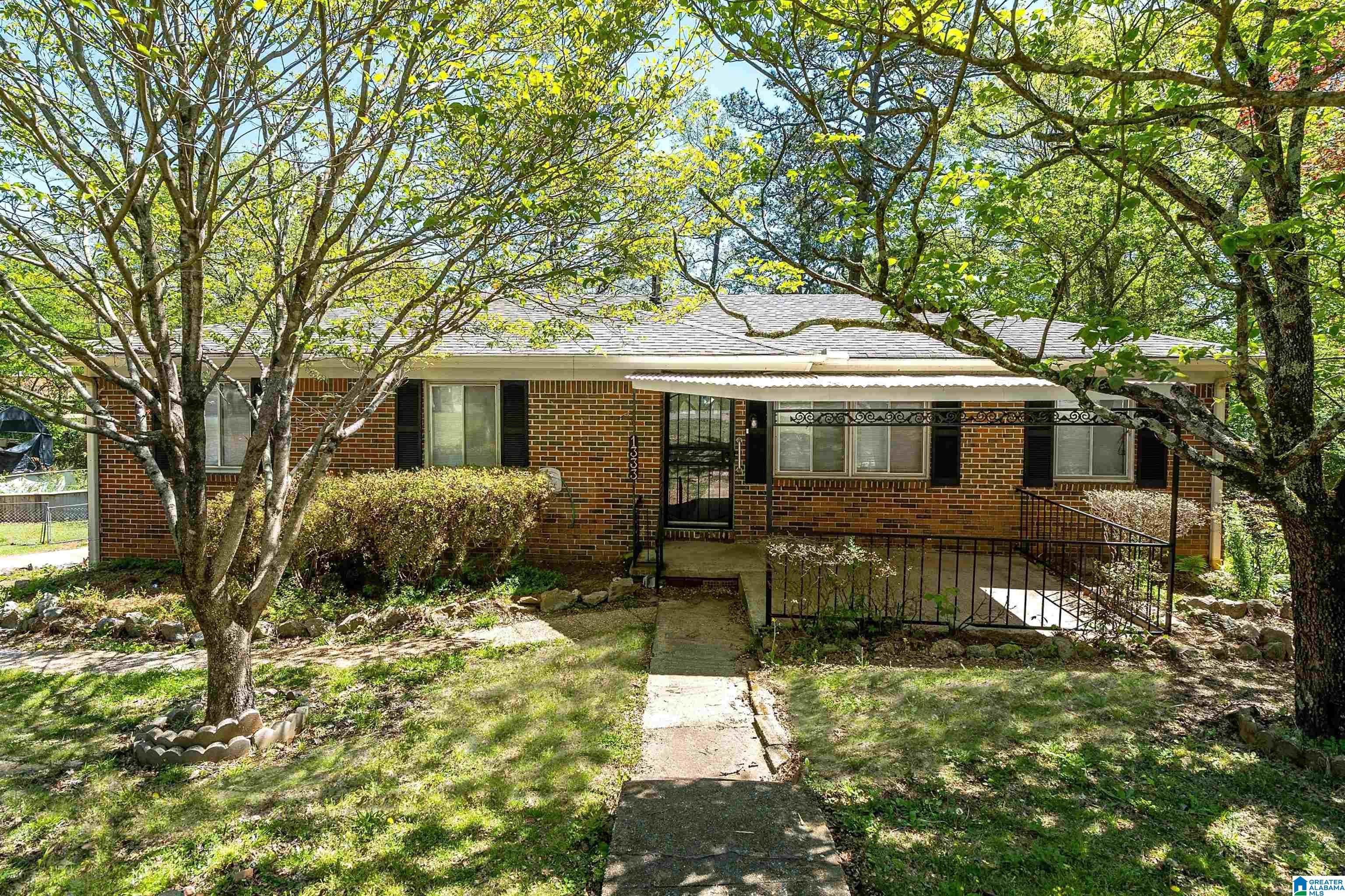 1333 HATFIELD LANE