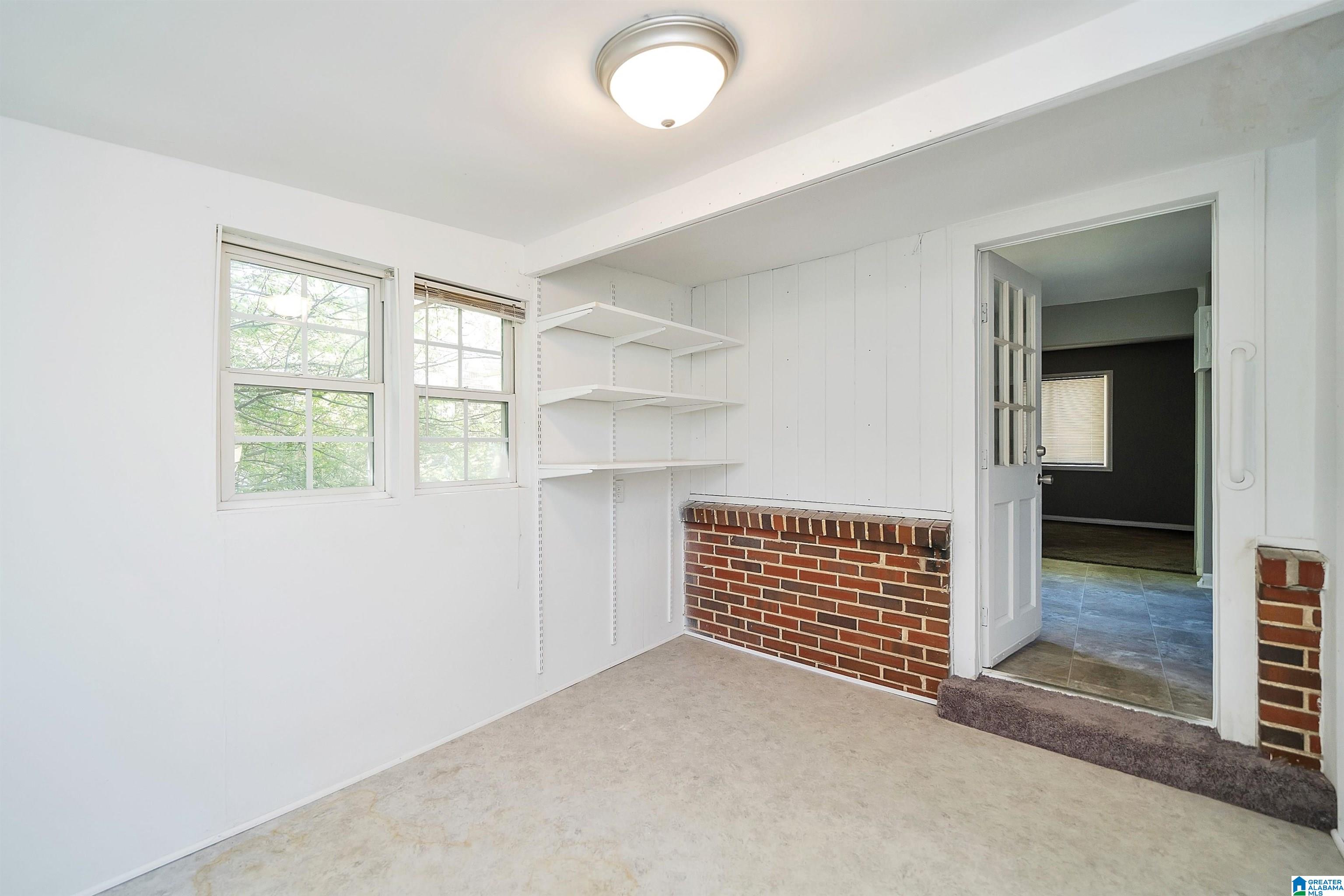 1333 HATFIELD LANE