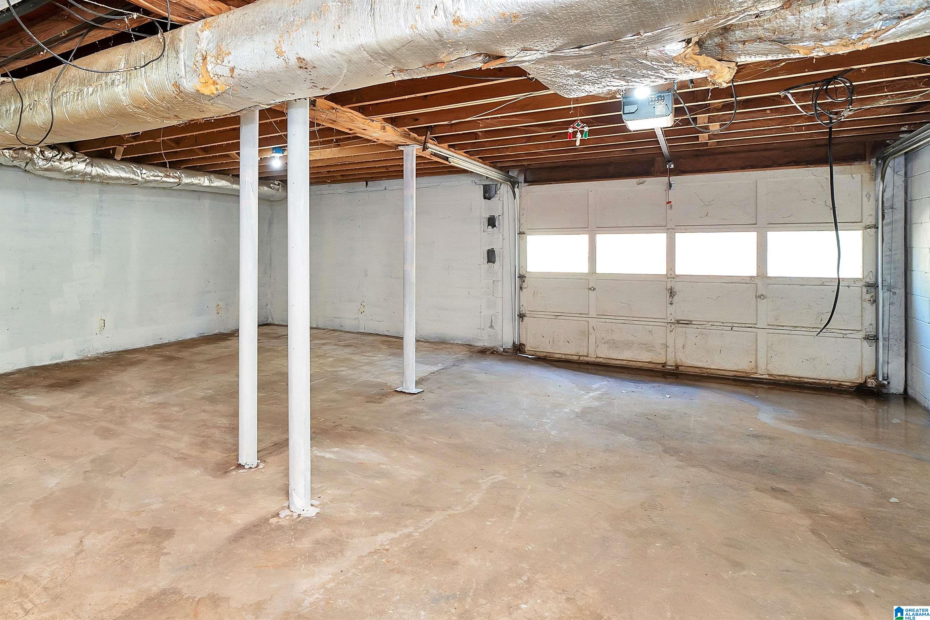 1333 HATFIELD LANE