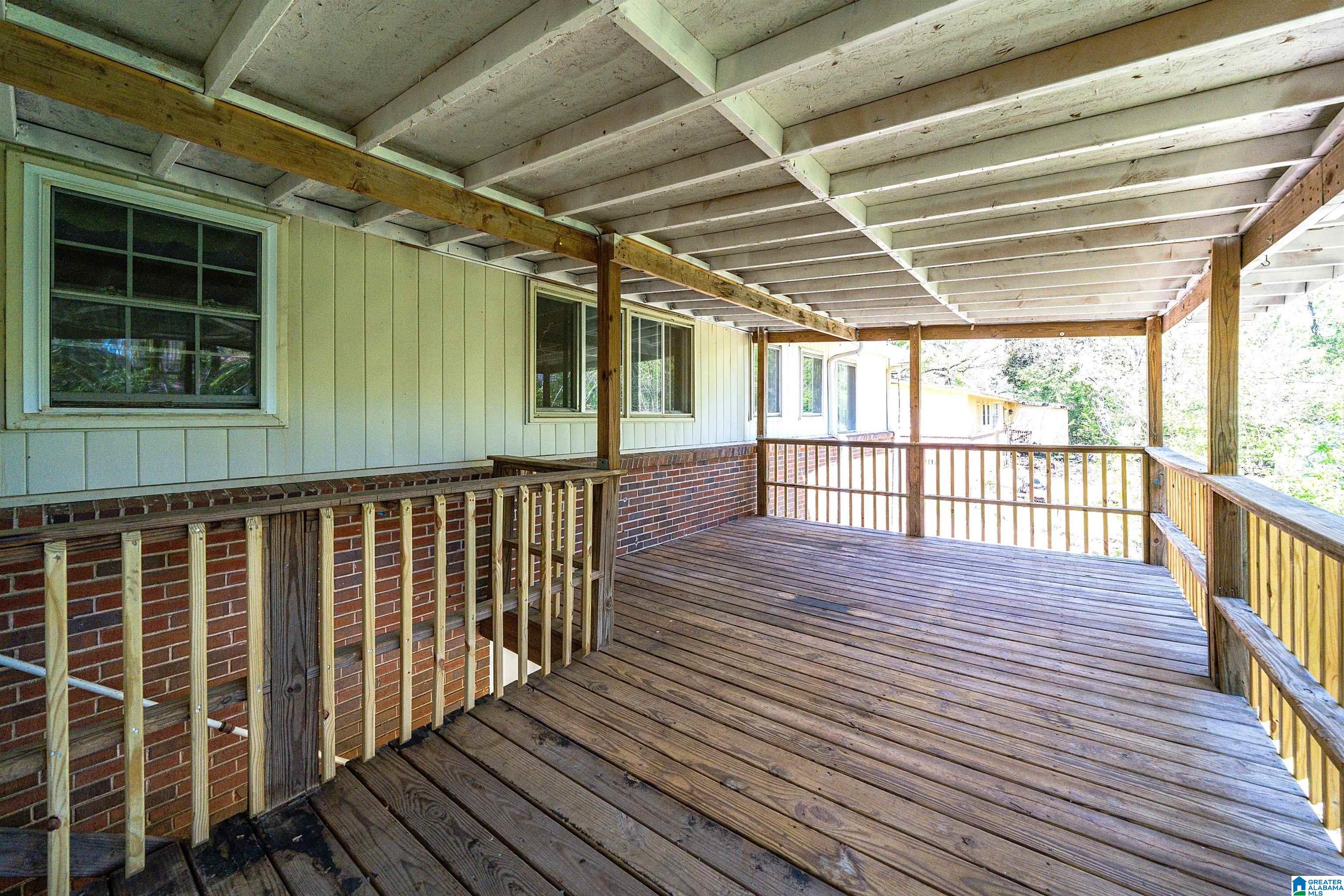 1333 HATFIELD LANE