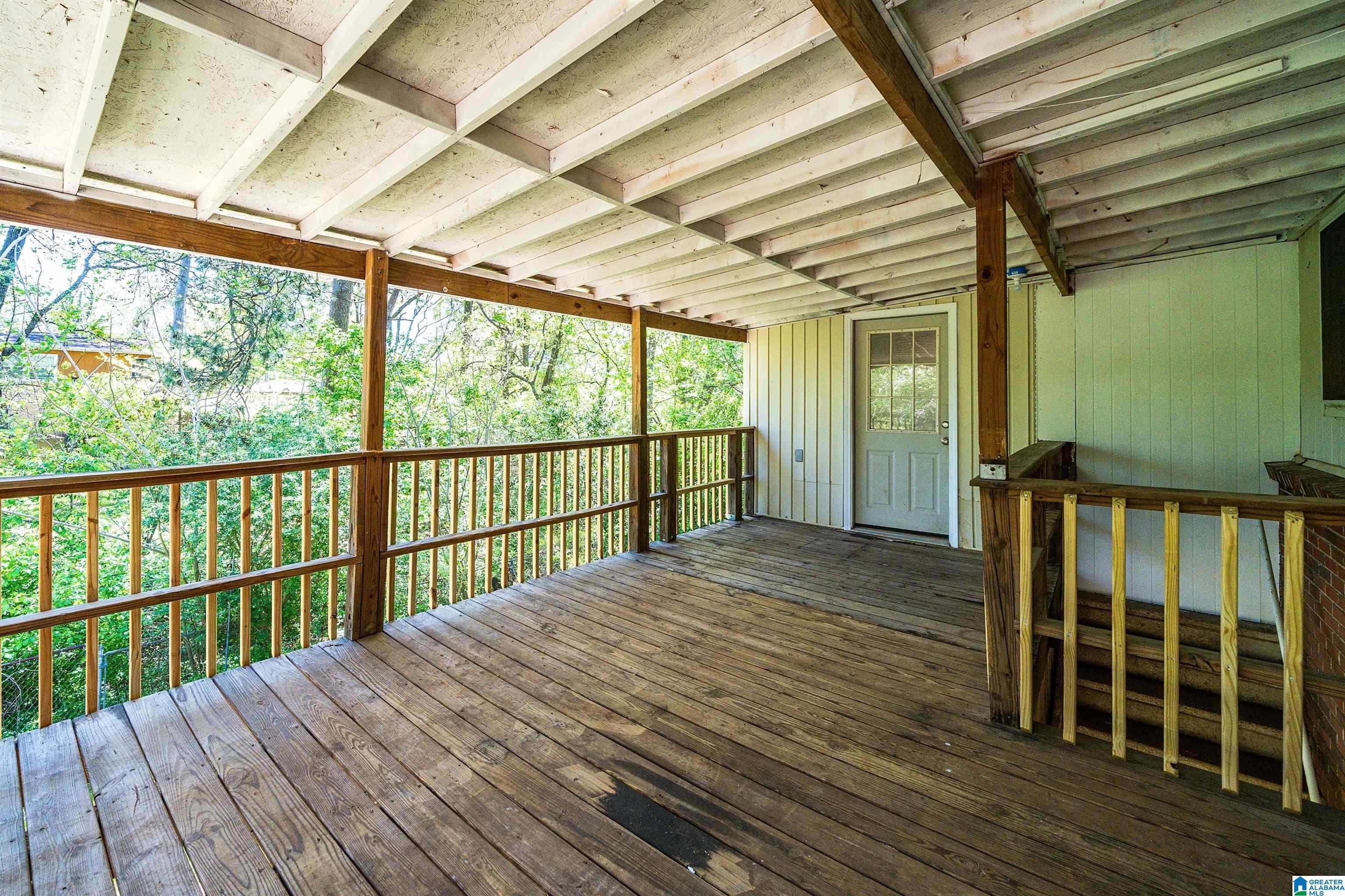 1333 HATFIELD LANE