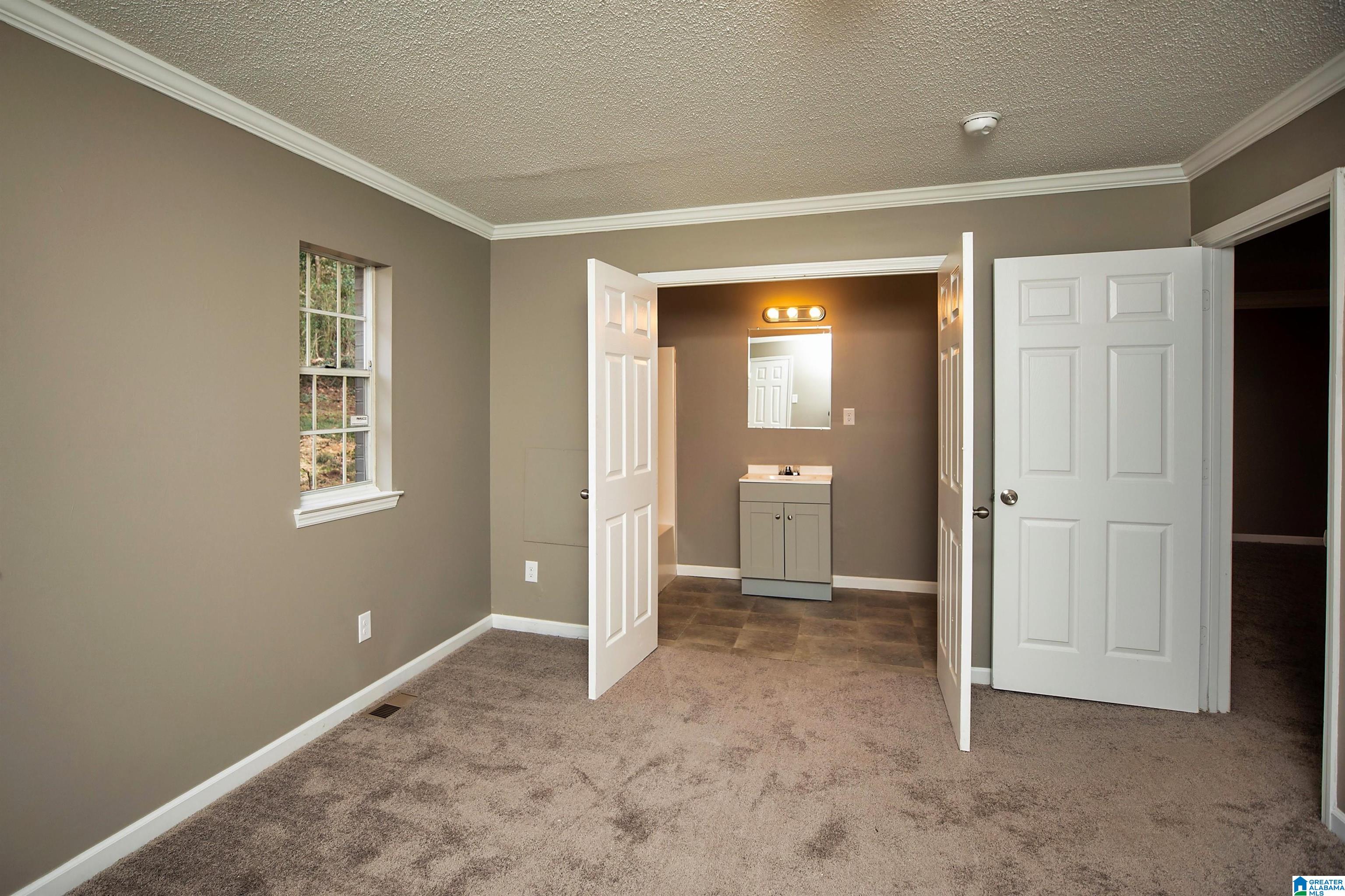 8941 GLENDALE DRIVE