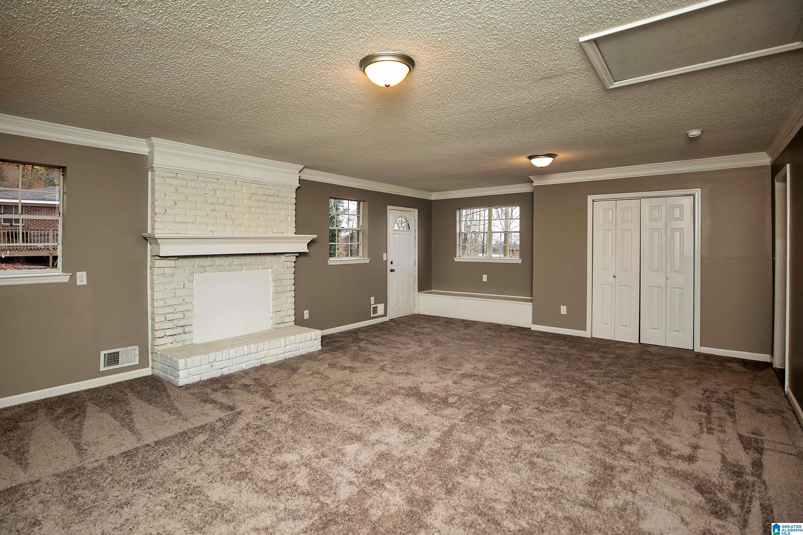 8941 GLENDALE DRIVE