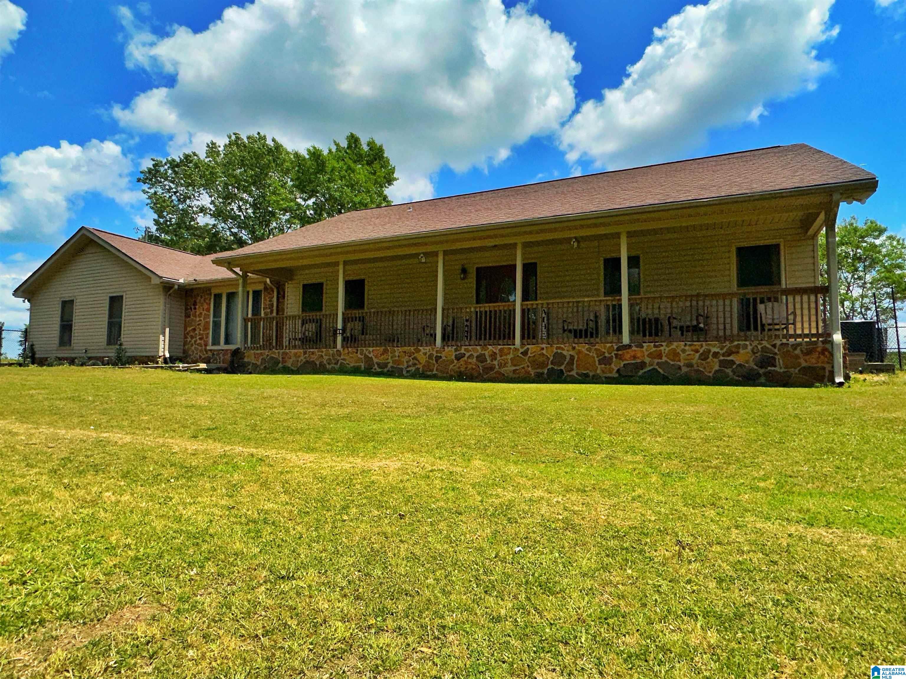 Residential for sale in MAPLESVILLE, Alabama, 1353450