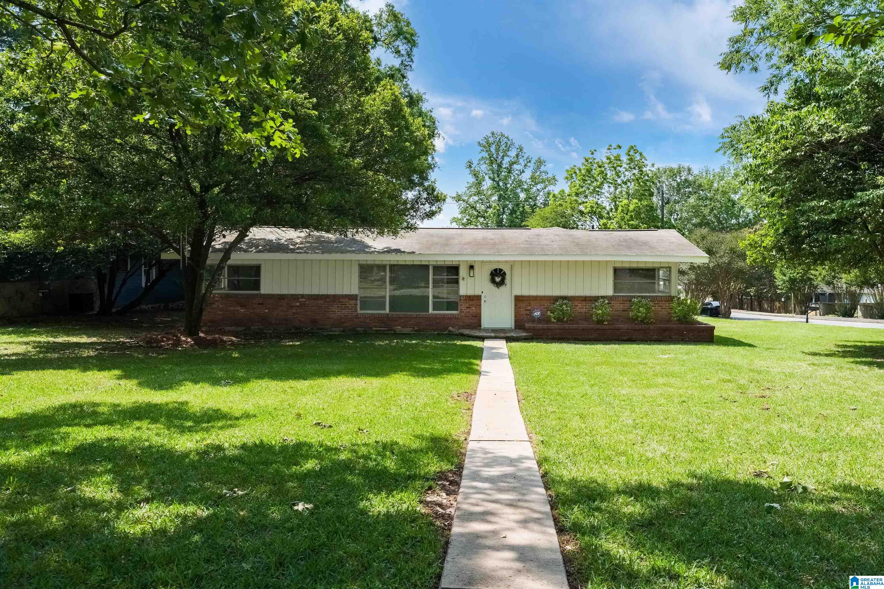 201 SUNSET DRIVE, VESTAVIA HILLS, AL 35216
