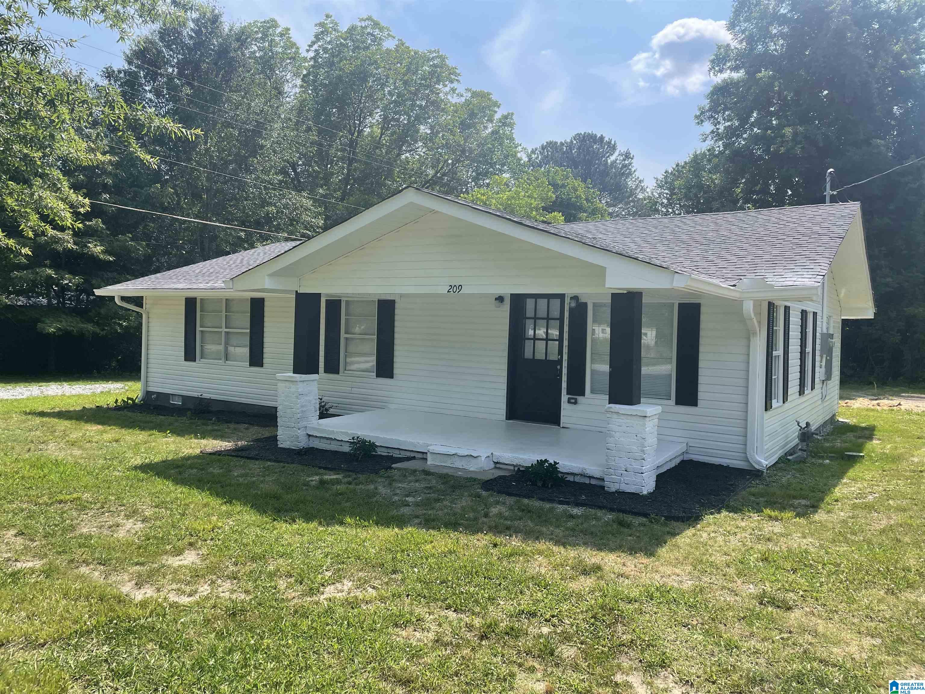 Homes for sale in Attalla, AL | 209 Covington Avenue Se, Attalla, AL 35954 | MLS# 1354082