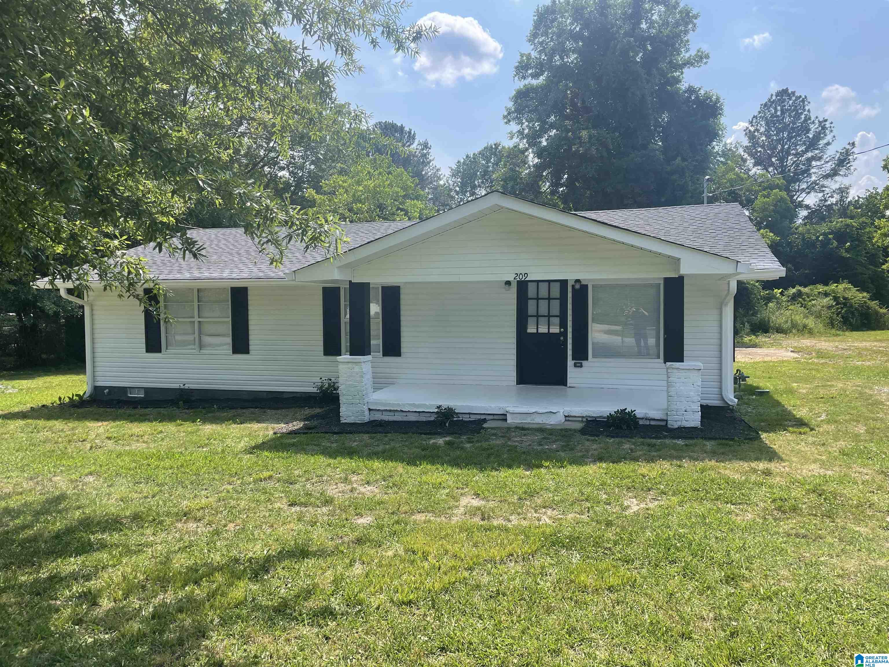 Homes for sale in Attalla, AL | 209 Covington Avenue Se, Attalla, AL 35954 | MLS# 1354082