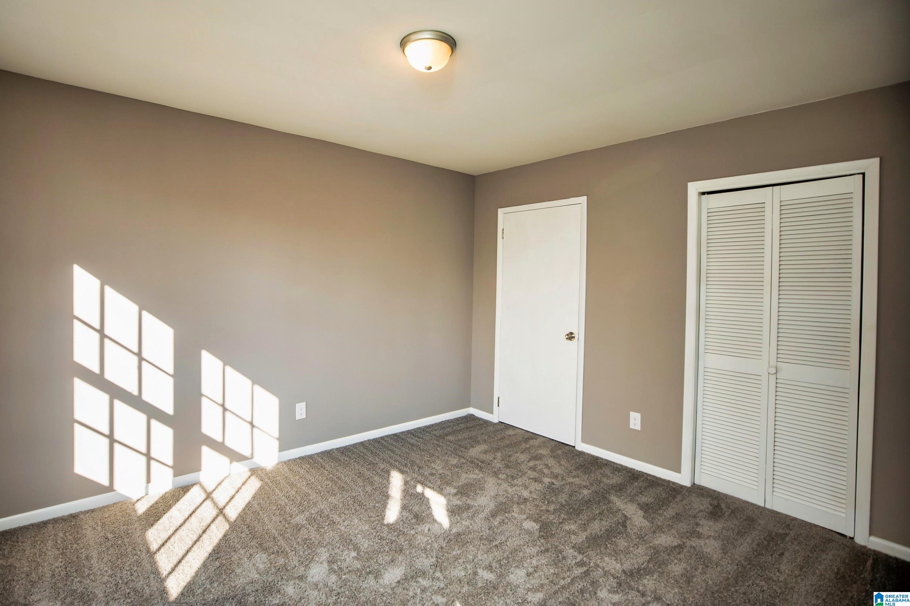 816 MEADOWBROOK DRIVE