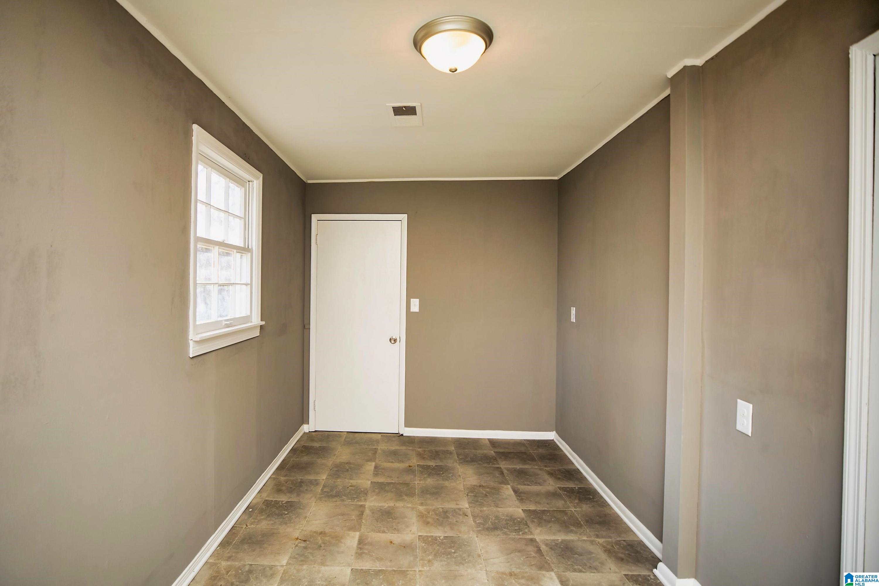 816 MEADOWBROOK DRIVE