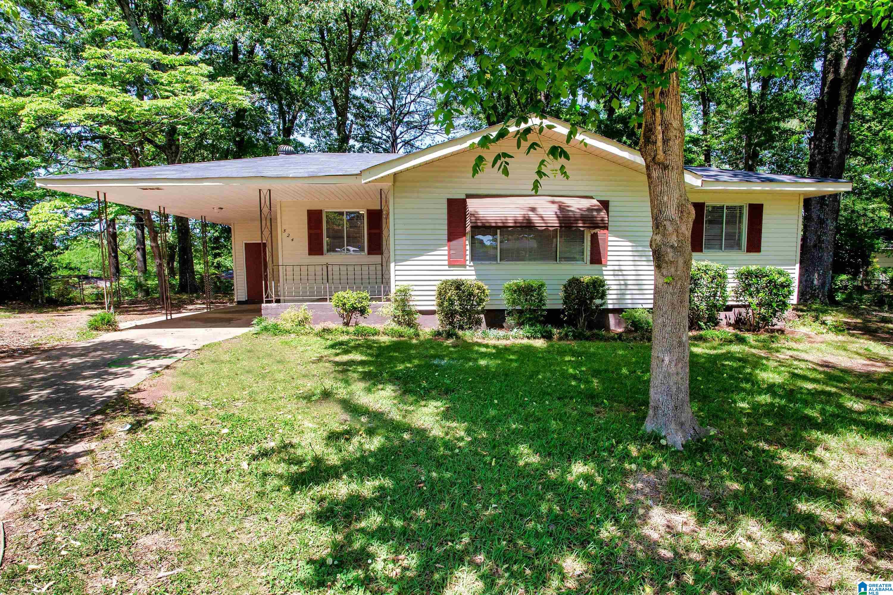524 JANE ANN CIRCLE