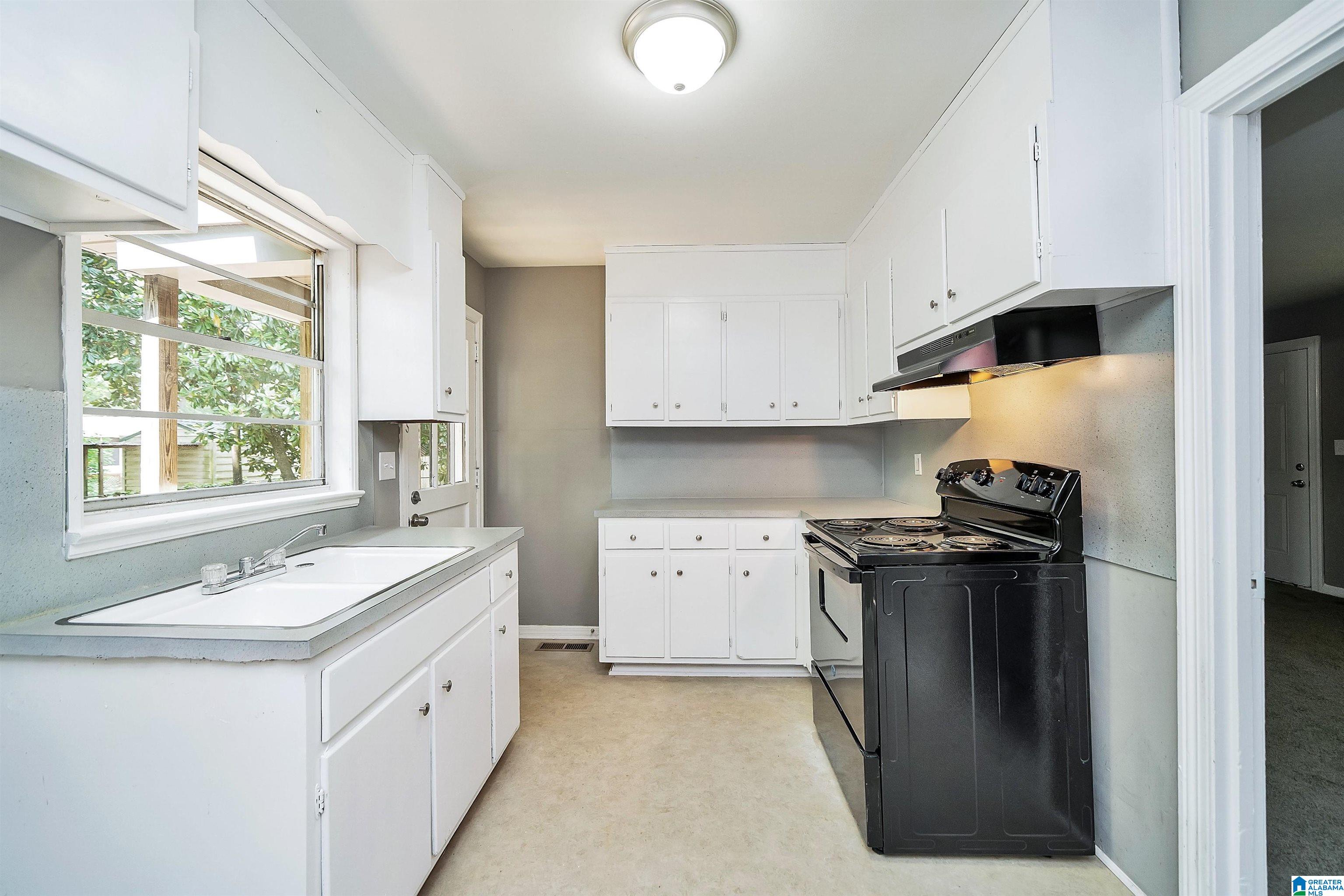 3002 HIGHLAND DRIVE