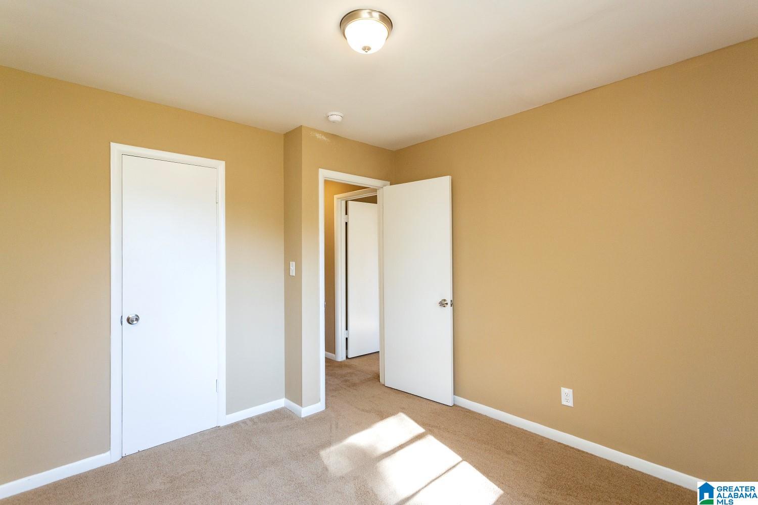 1117 ROBERT E LEE STREET