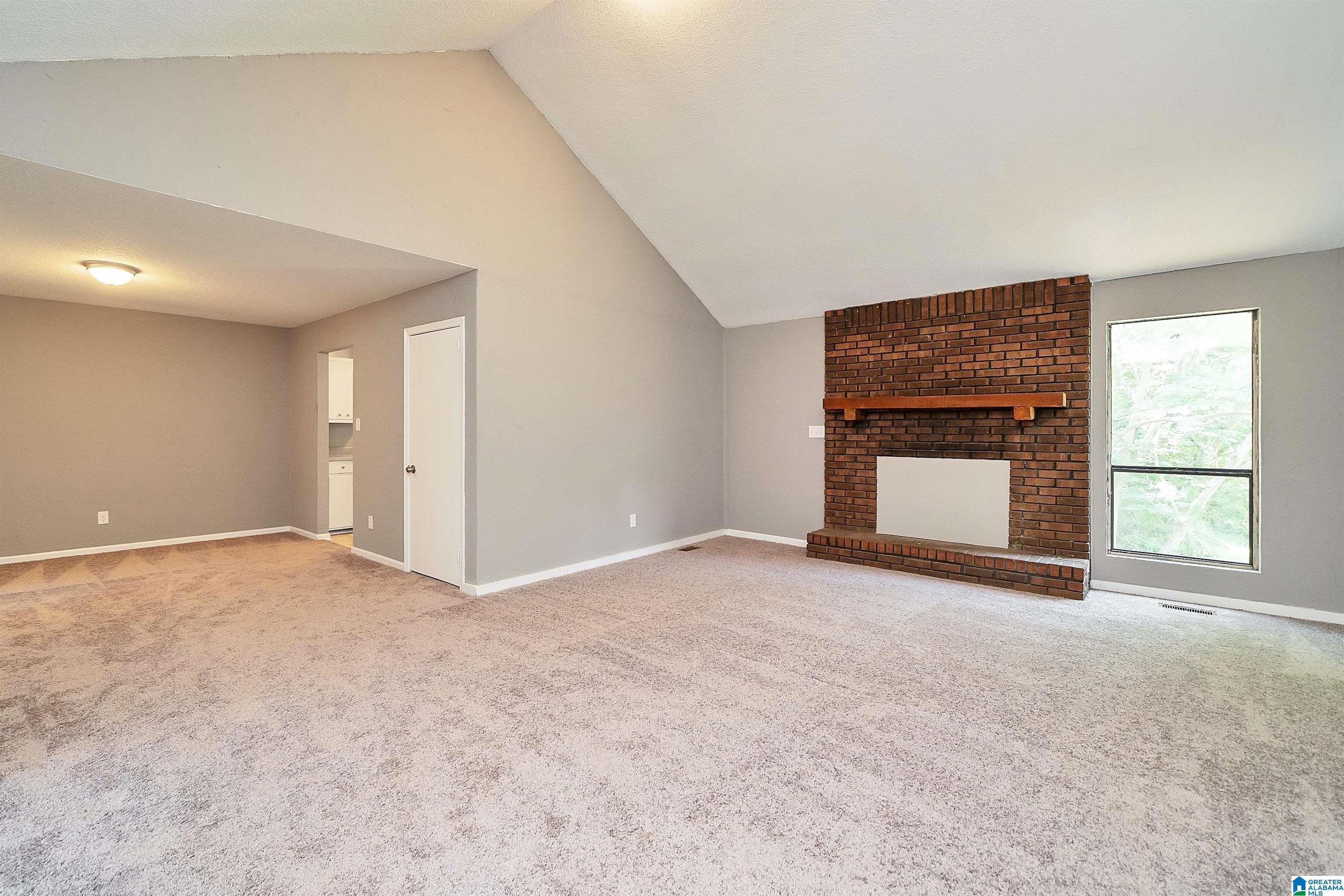 1623 WHITE DRIVE