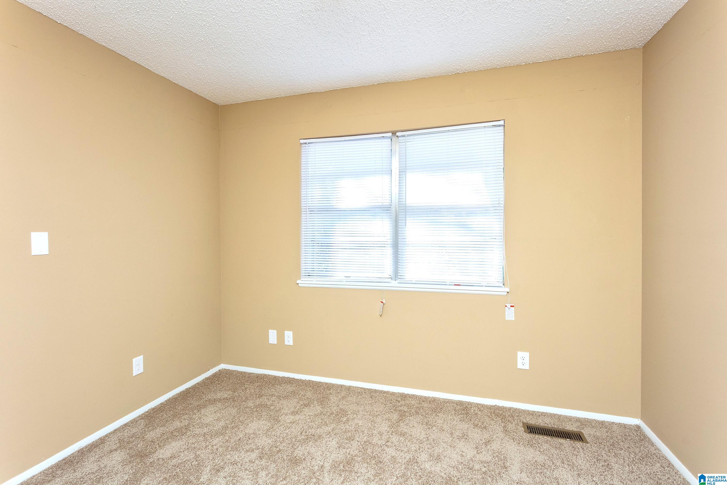 2112 ALAN DRIVE