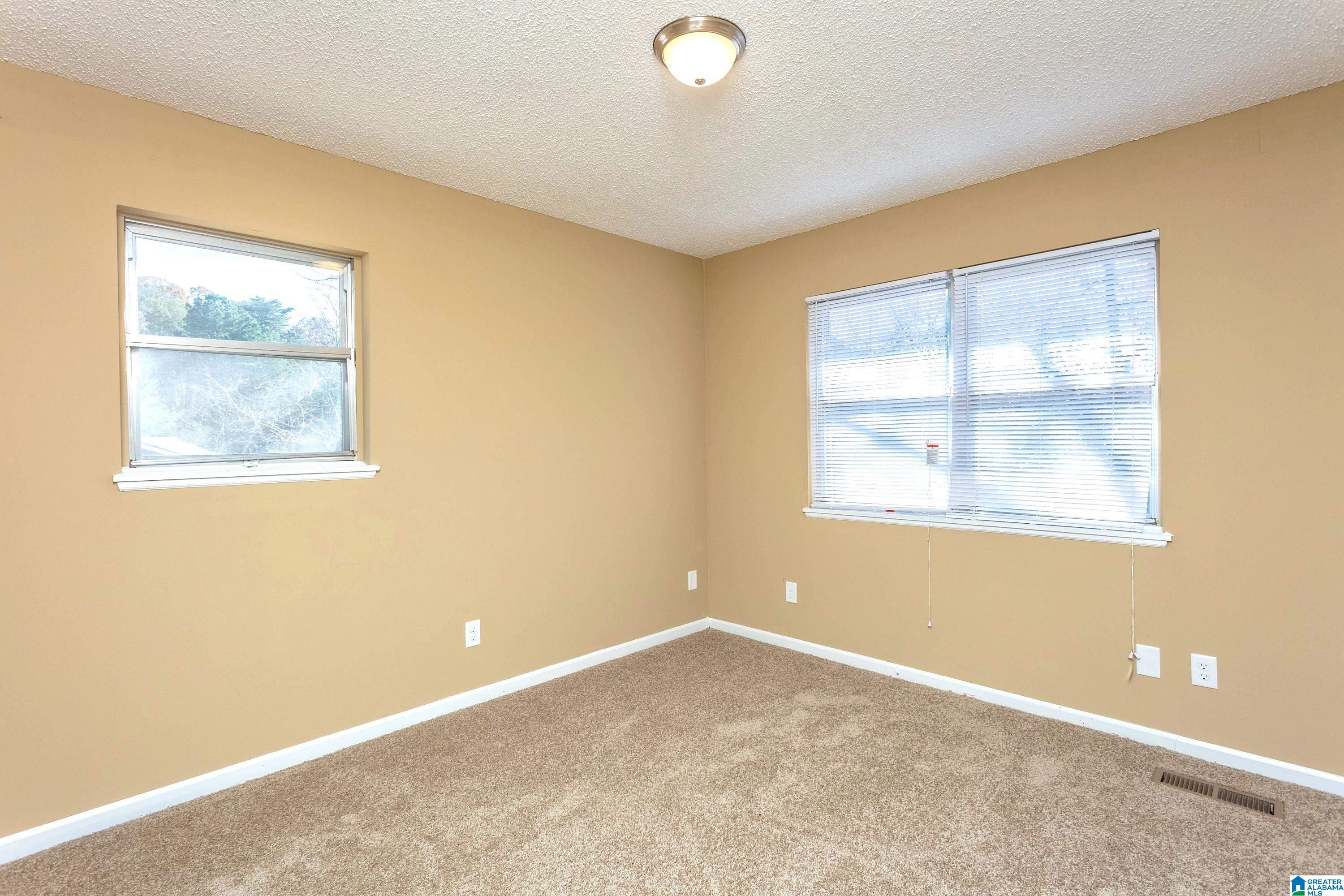 2112 ALAN DRIVE