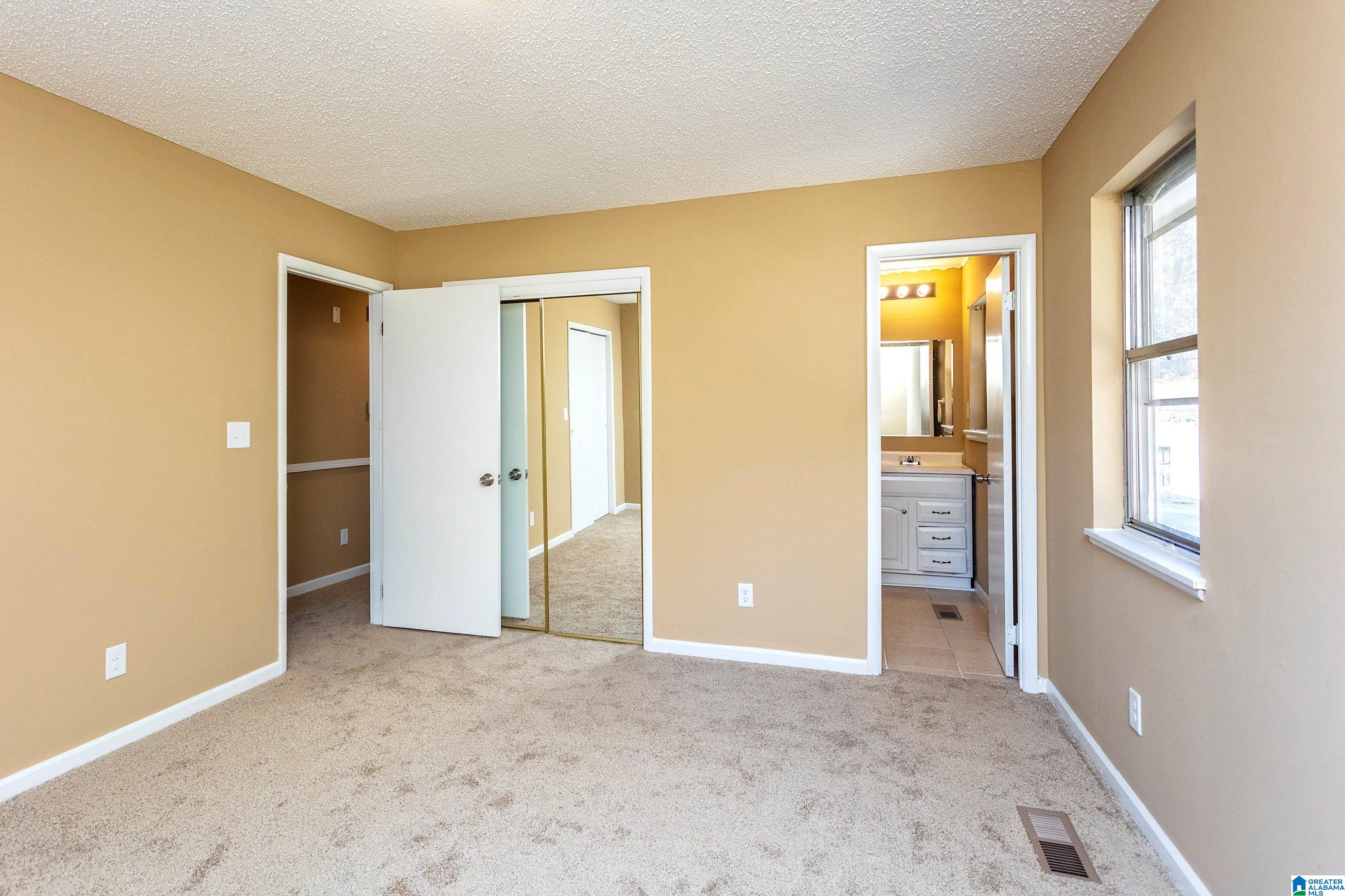 2112 ALAN DRIVE