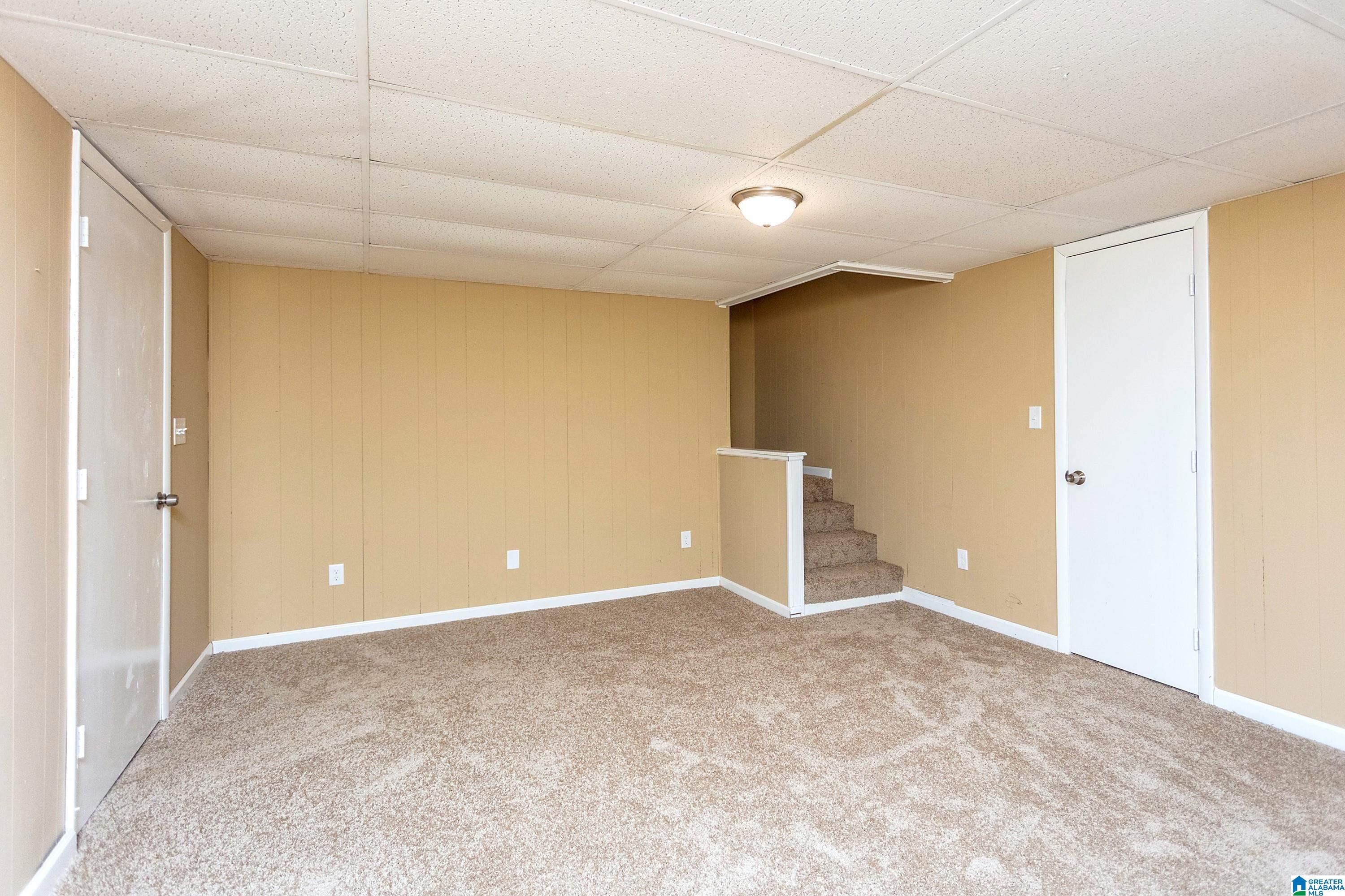 2112 ALAN DRIVE