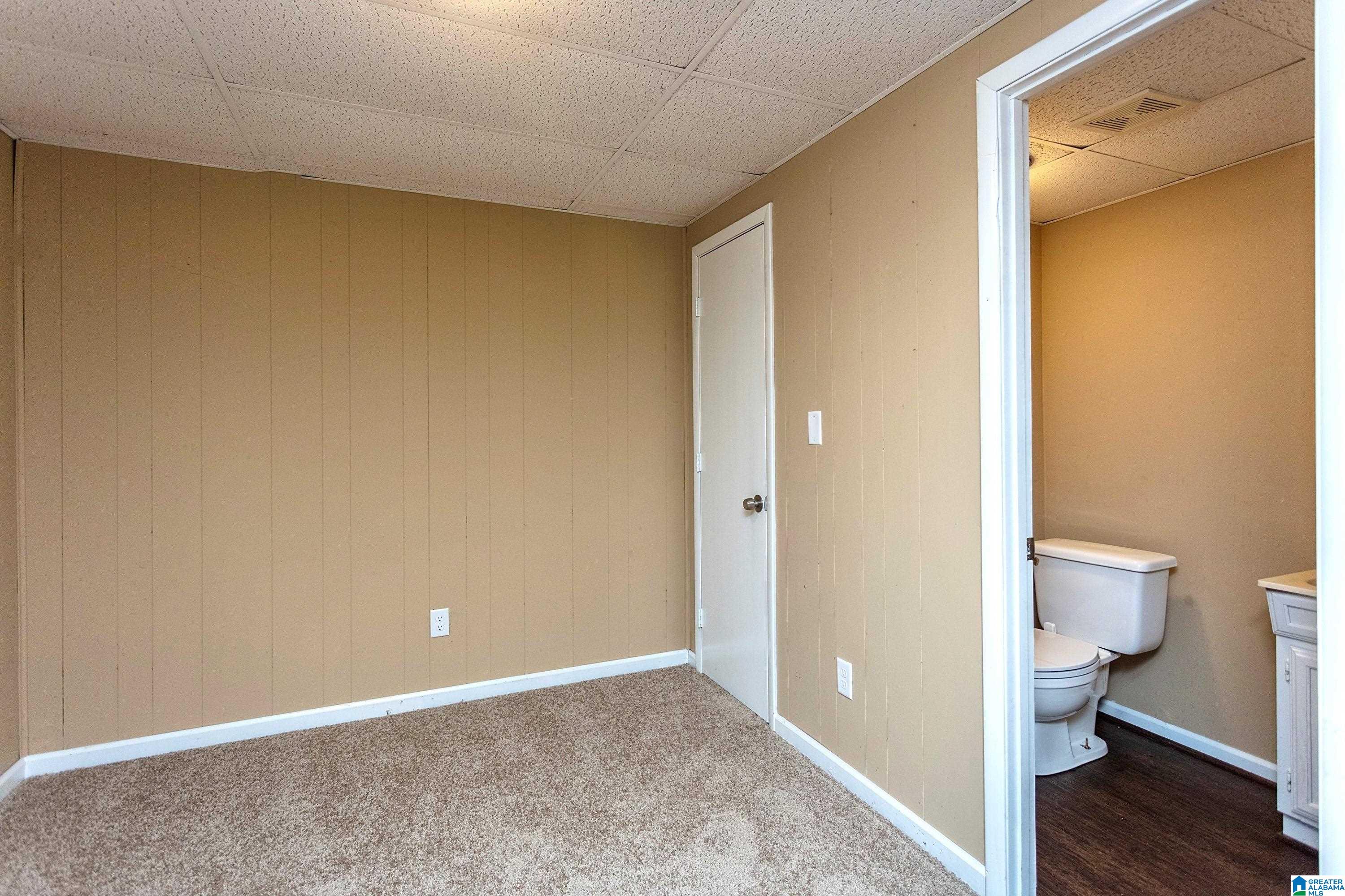 2112 ALAN DRIVE