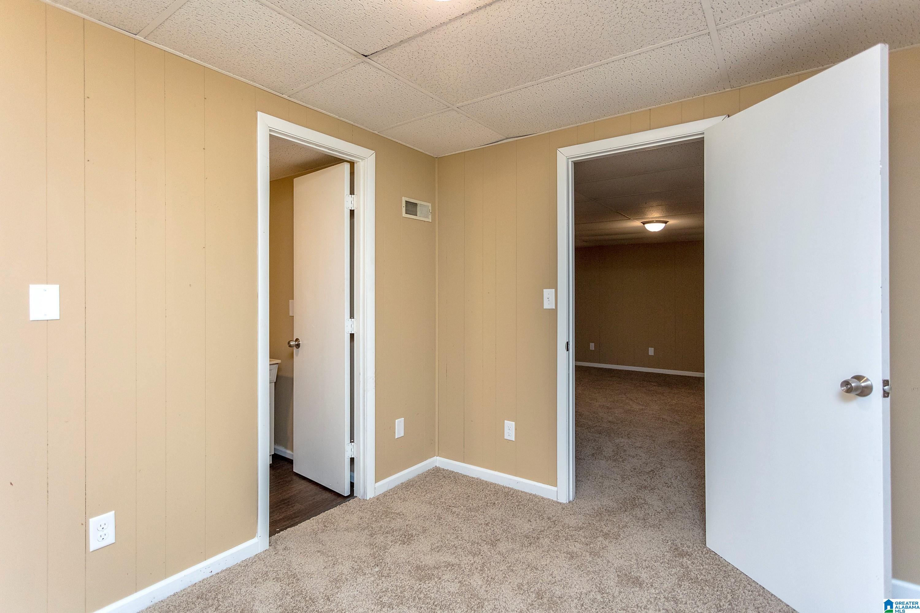 2112 ALAN DRIVE