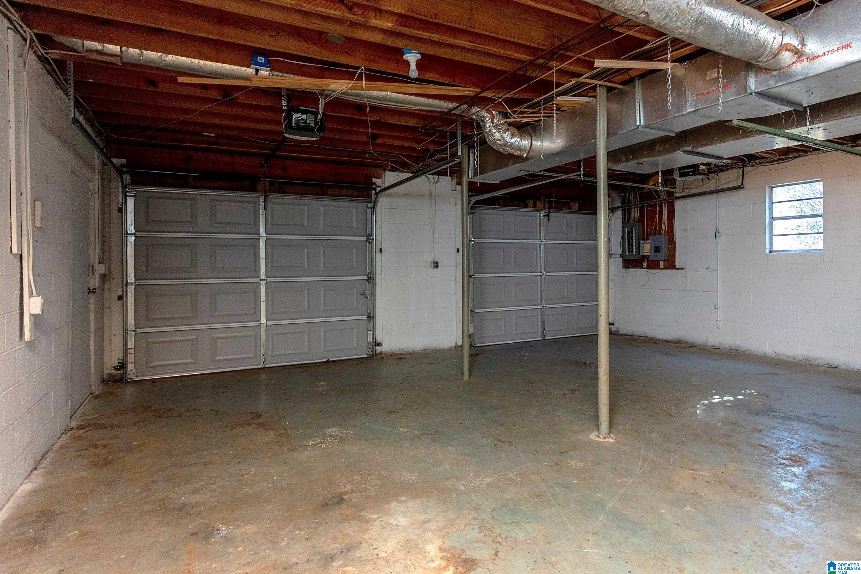 2112 ALAN DRIVE