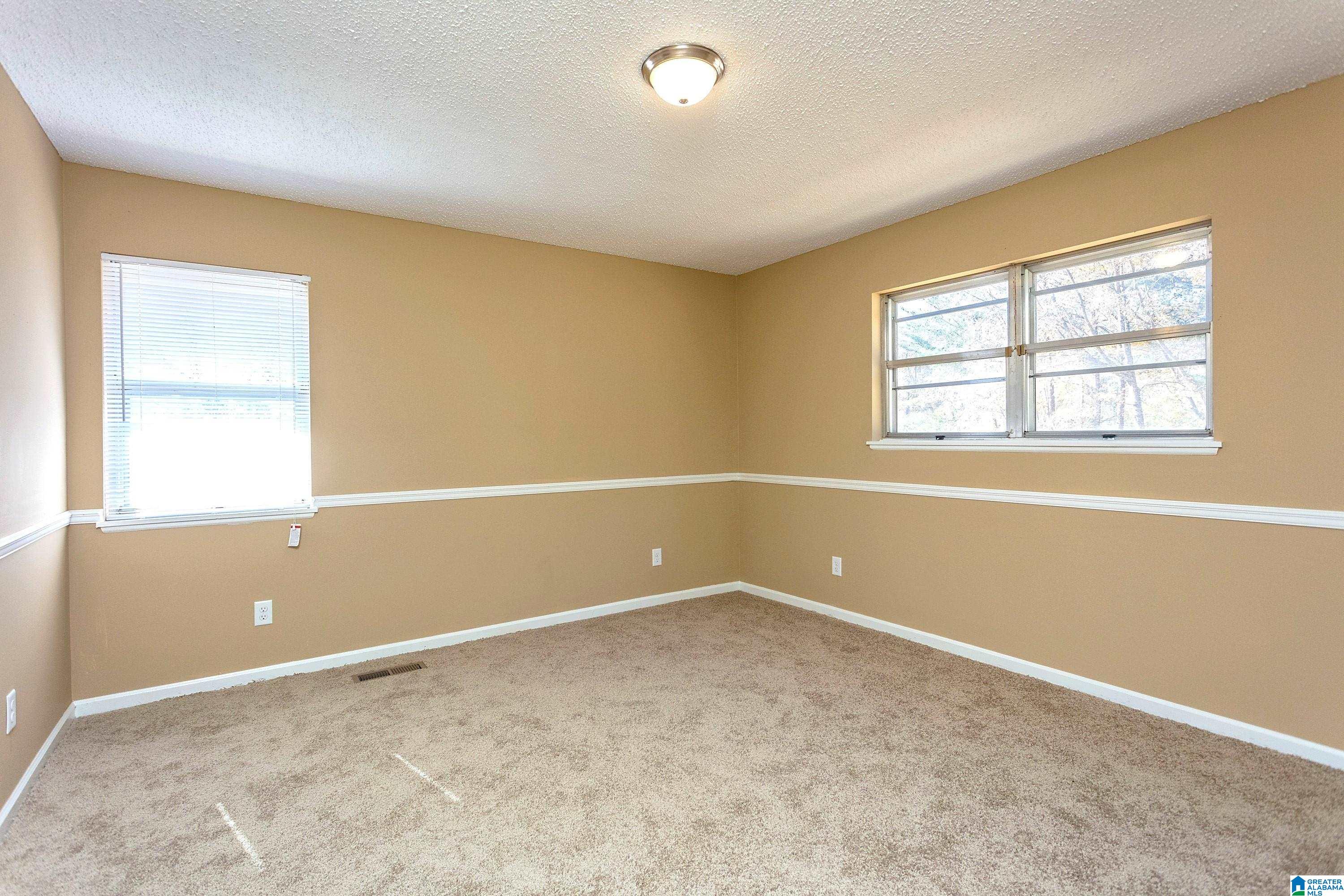 2112 ALAN DRIVE