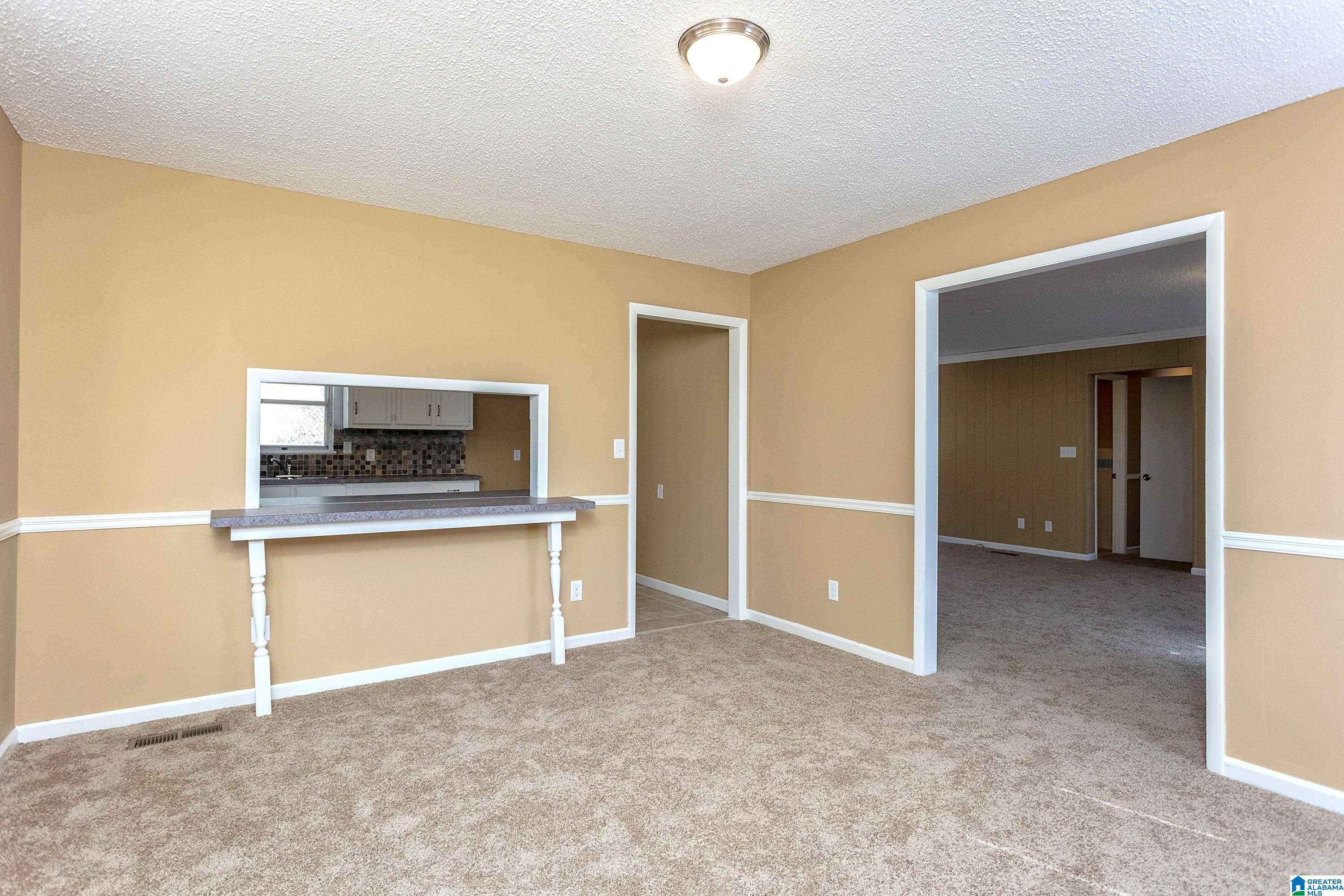 2112 ALAN DRIVE