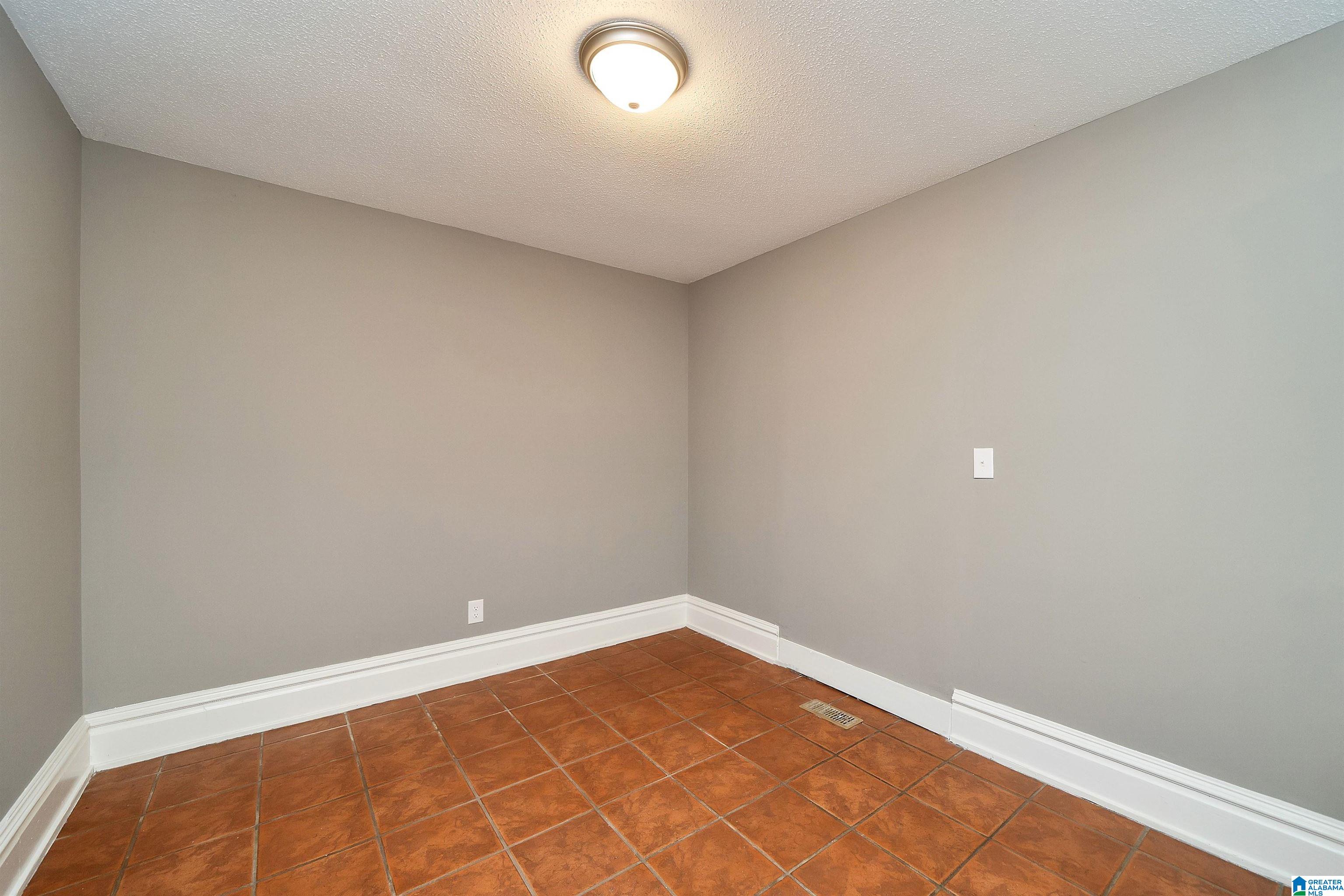 620 15TH COURT NW