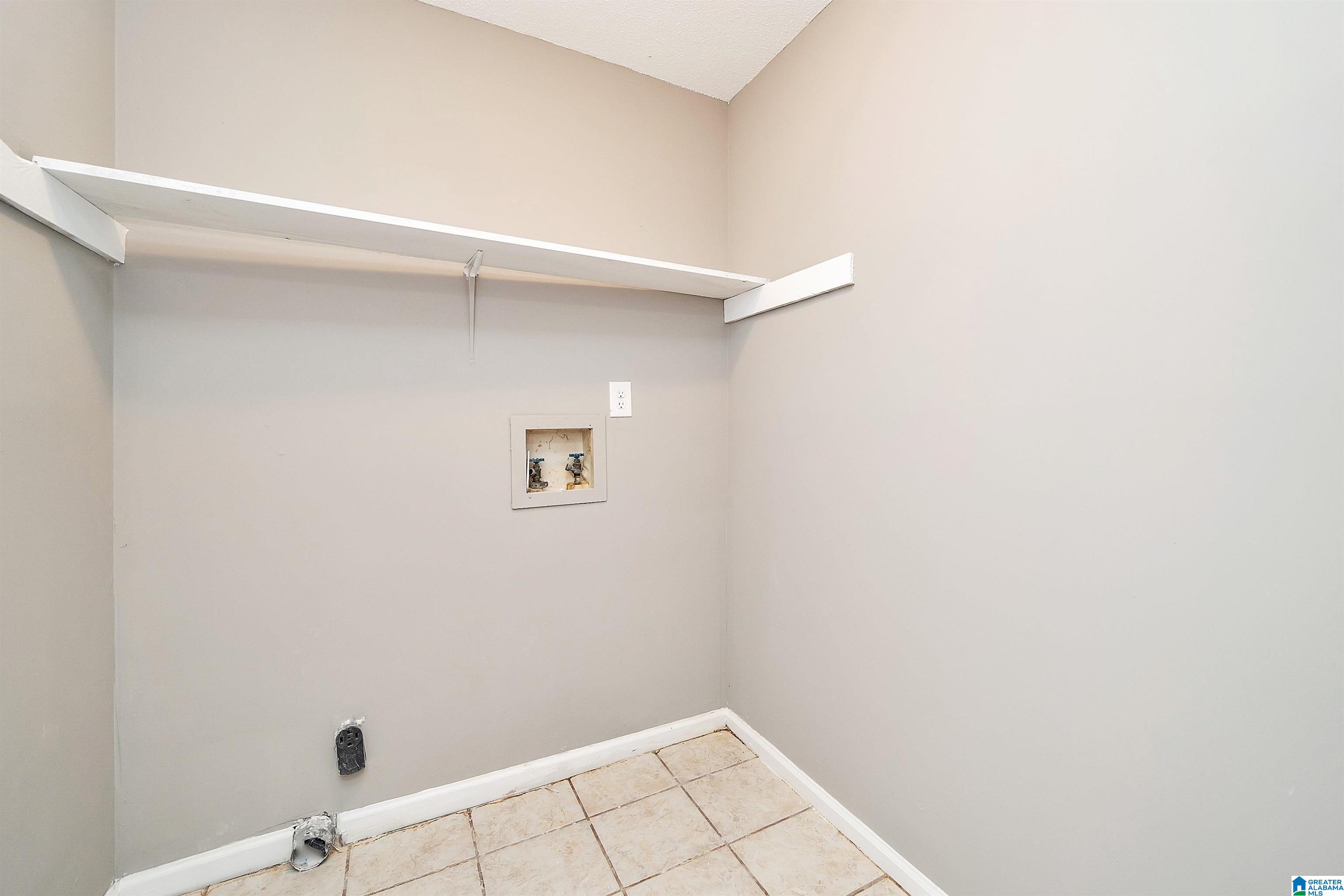 620 15TH COURT NW