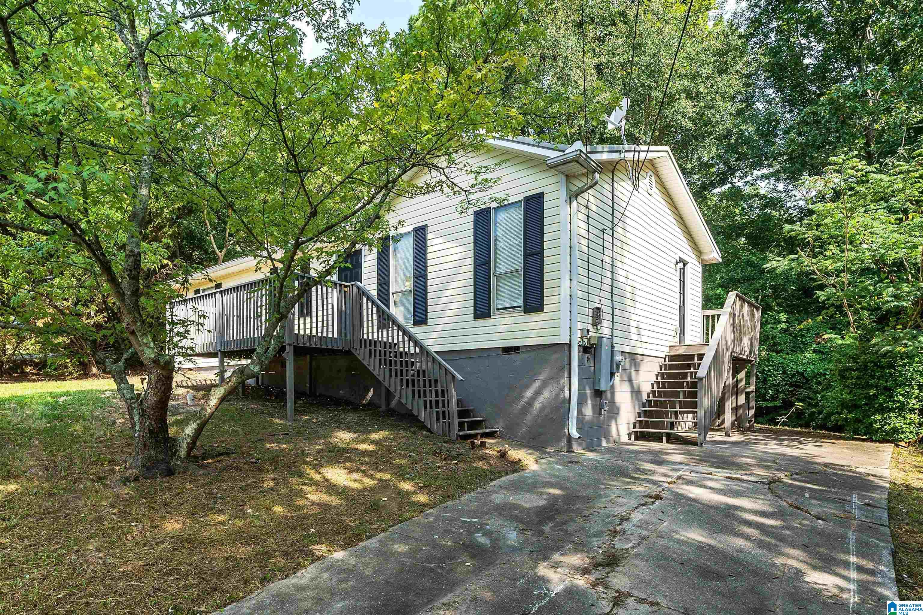 620 15TH COURT NW