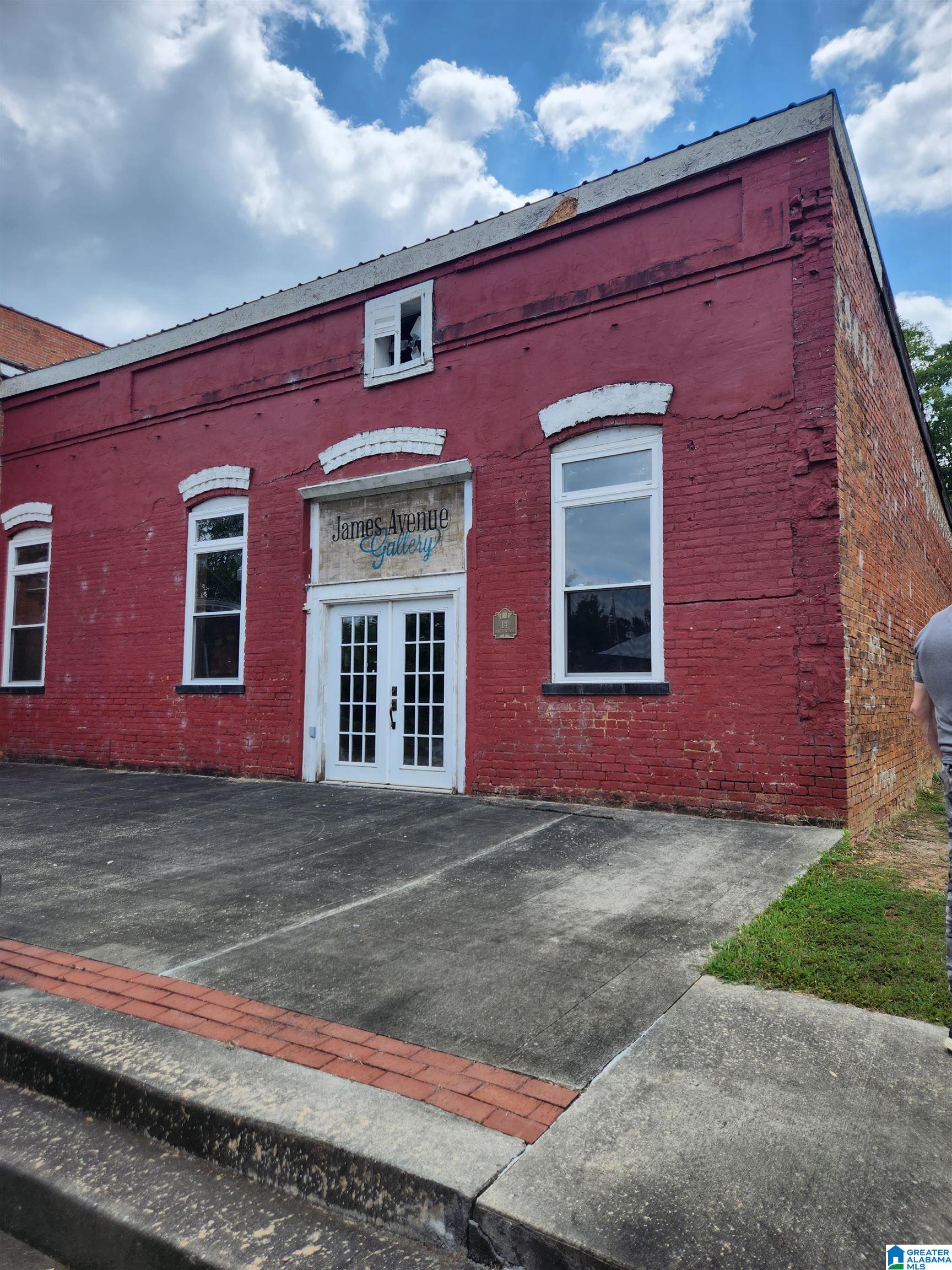 14 JAMES AVENUE