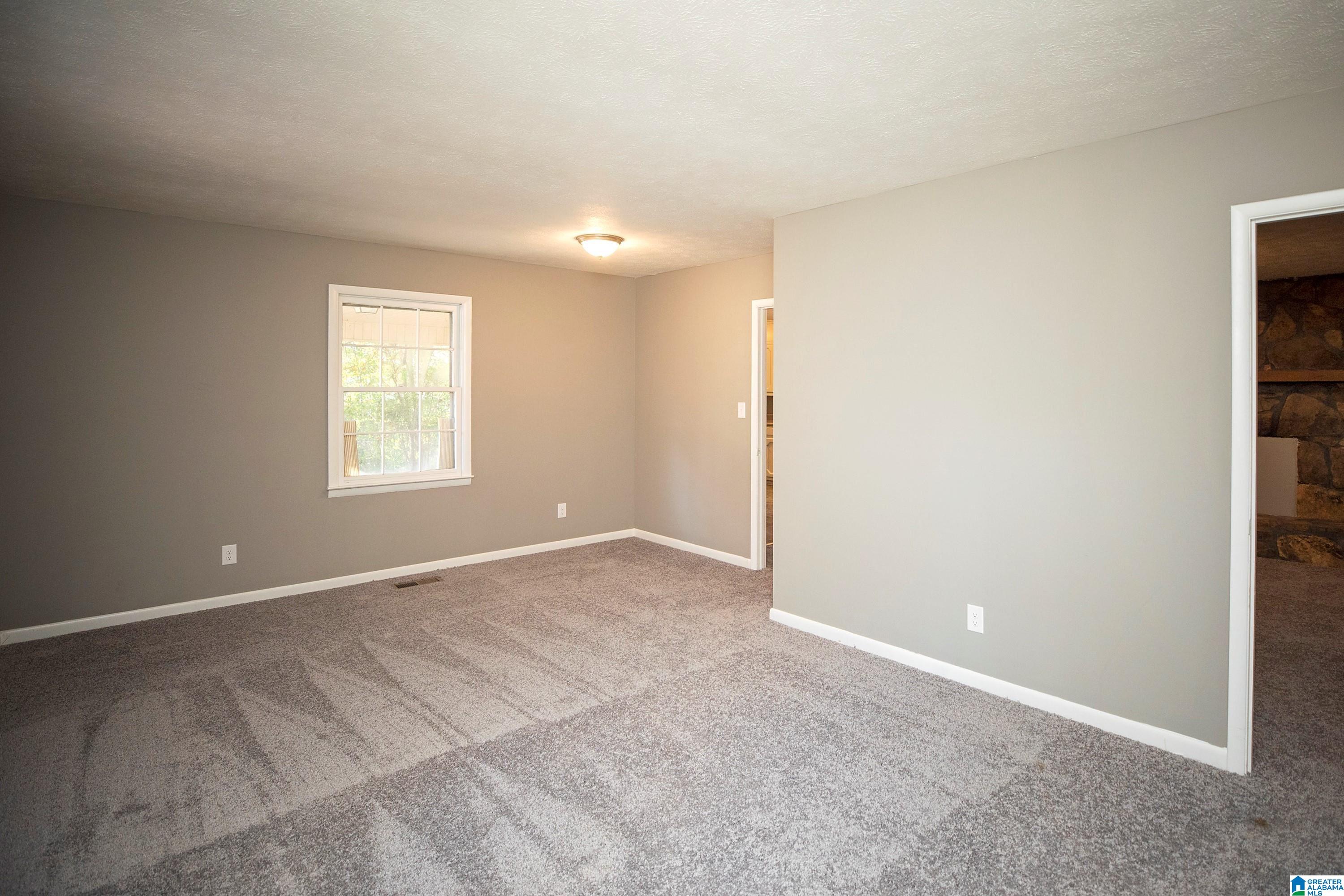 906 PINECLIFF DRIVE