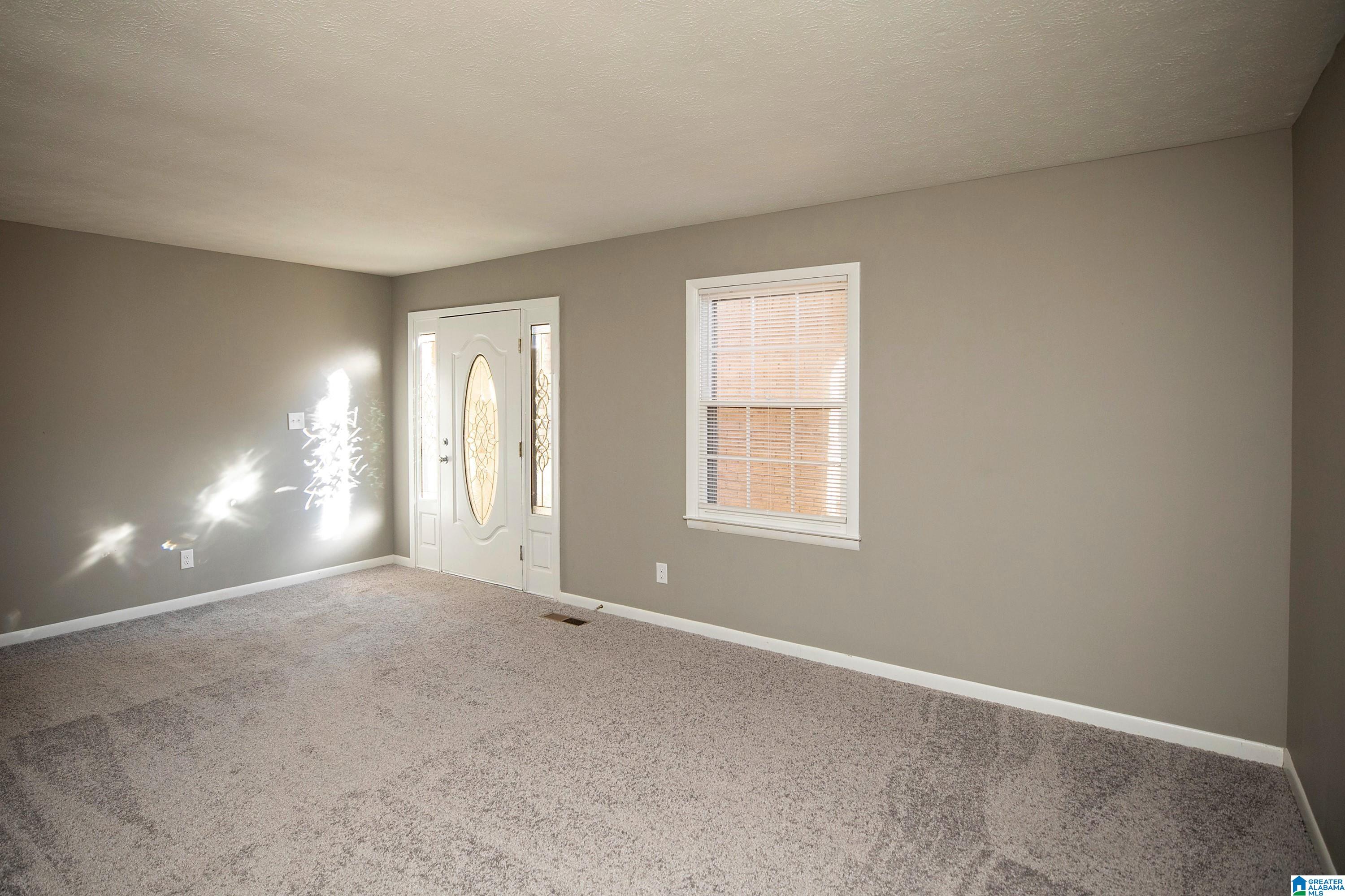 906 PINECLIFF DRIVE