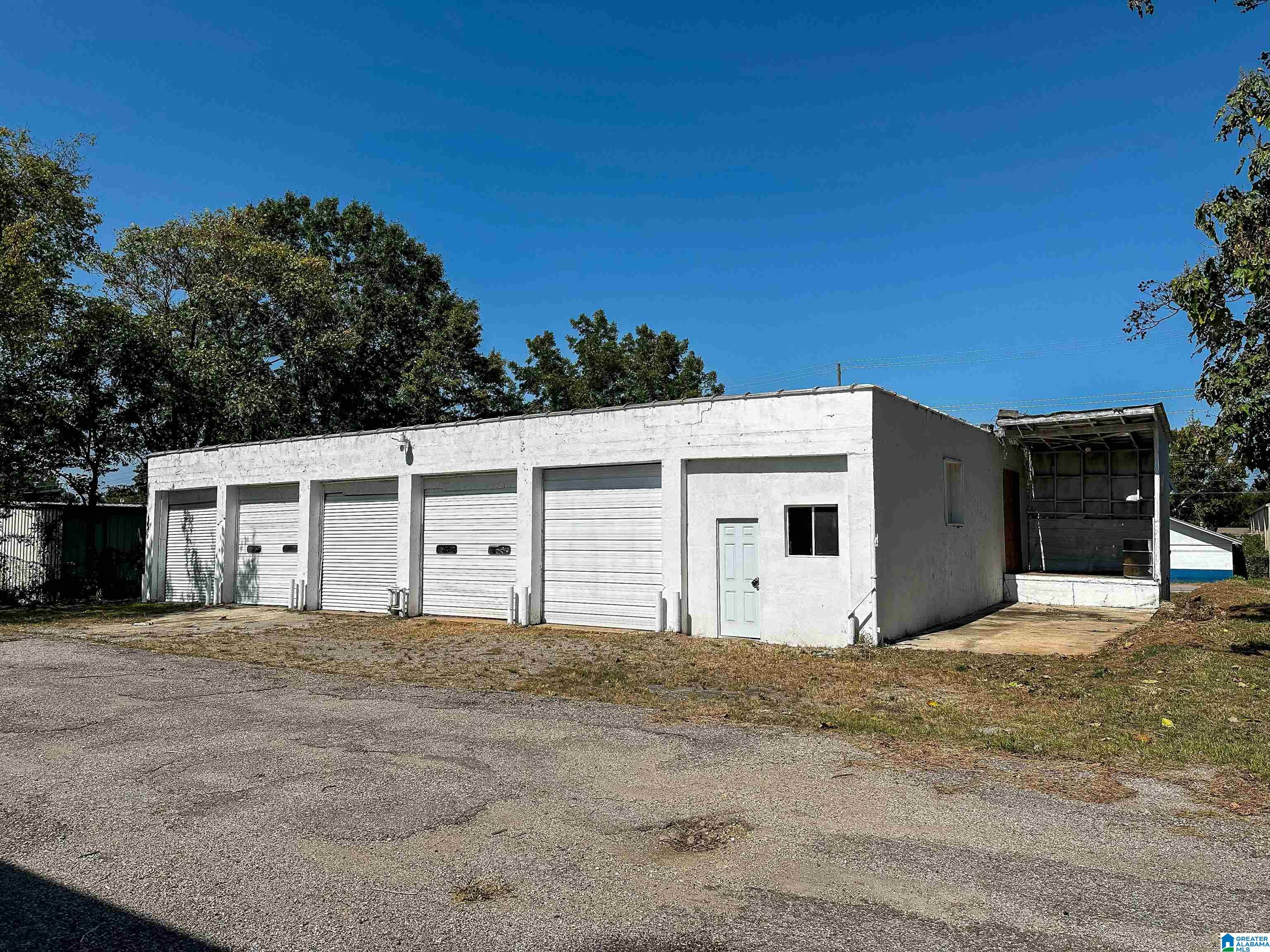 920 W 10TH STREET