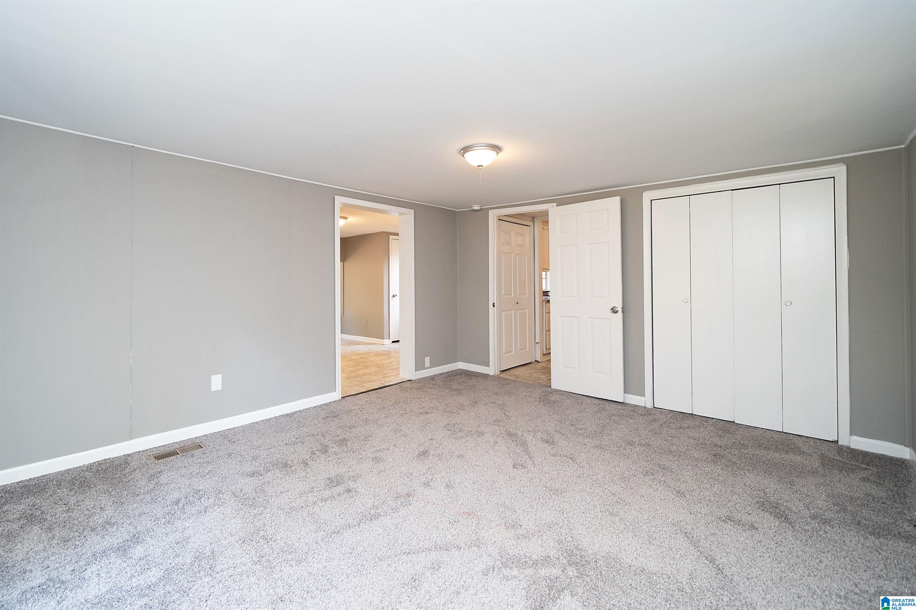 5963 KELLY DRIVE