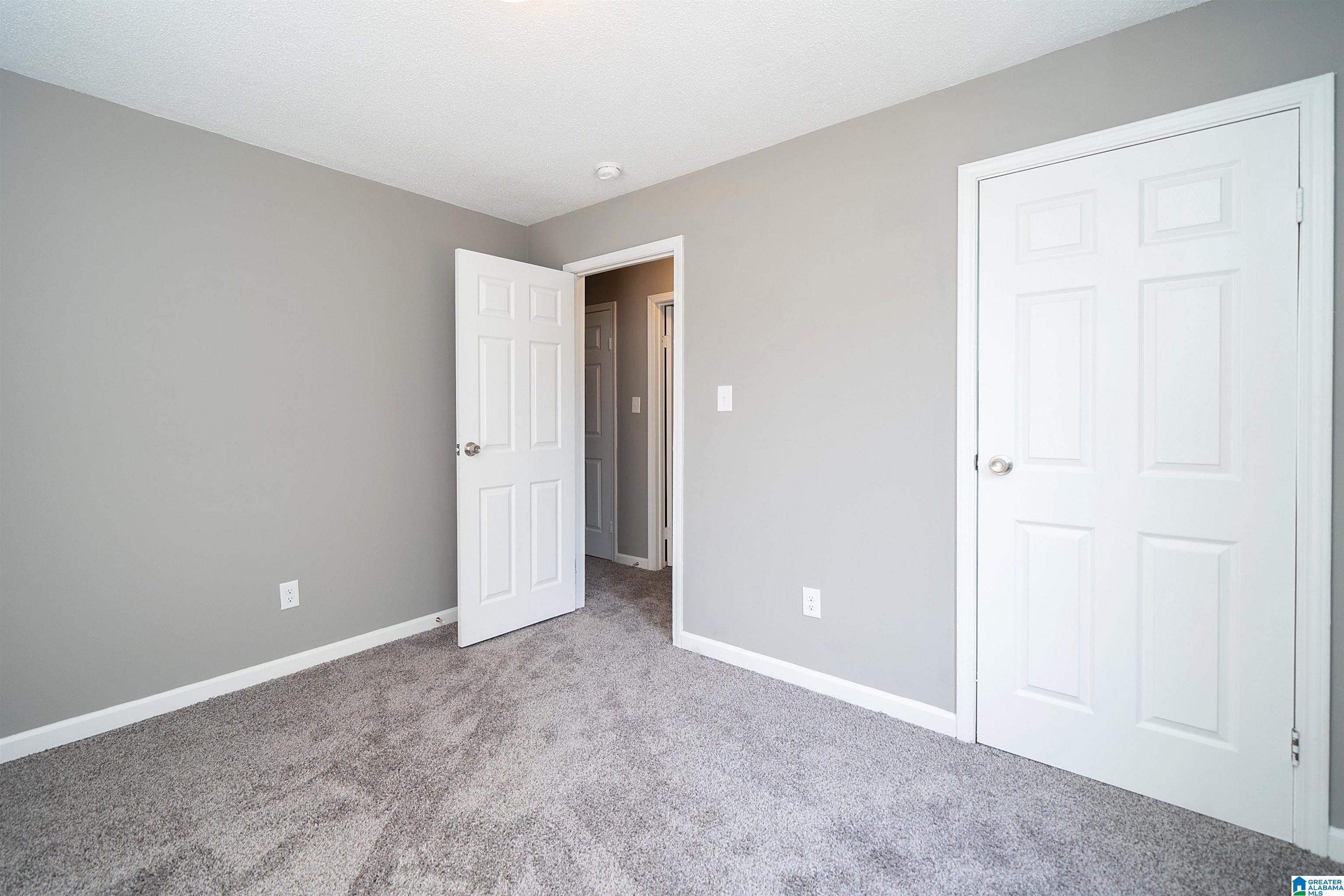 5963 KELLY DRIVE