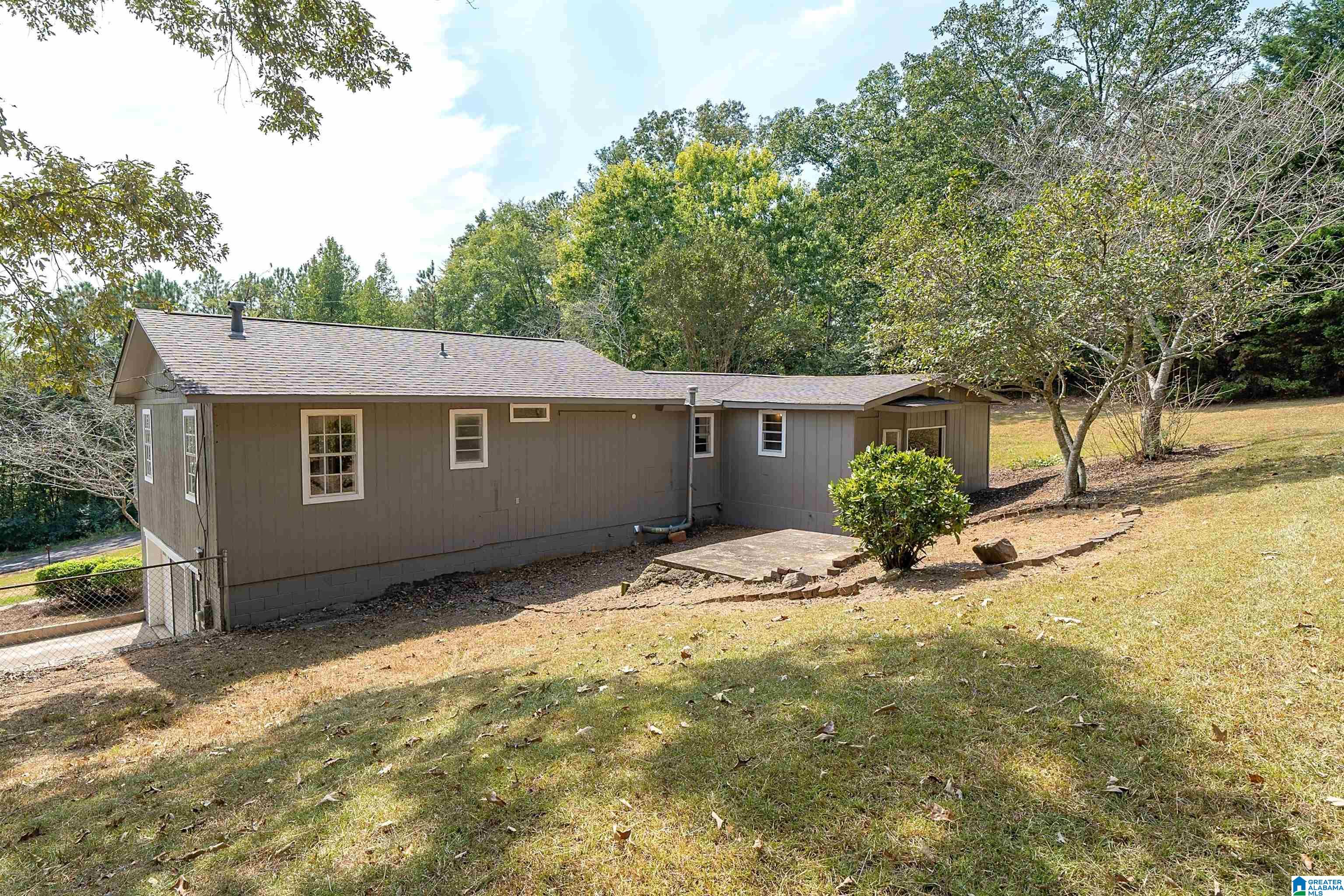 5963 KELLY DRIVE