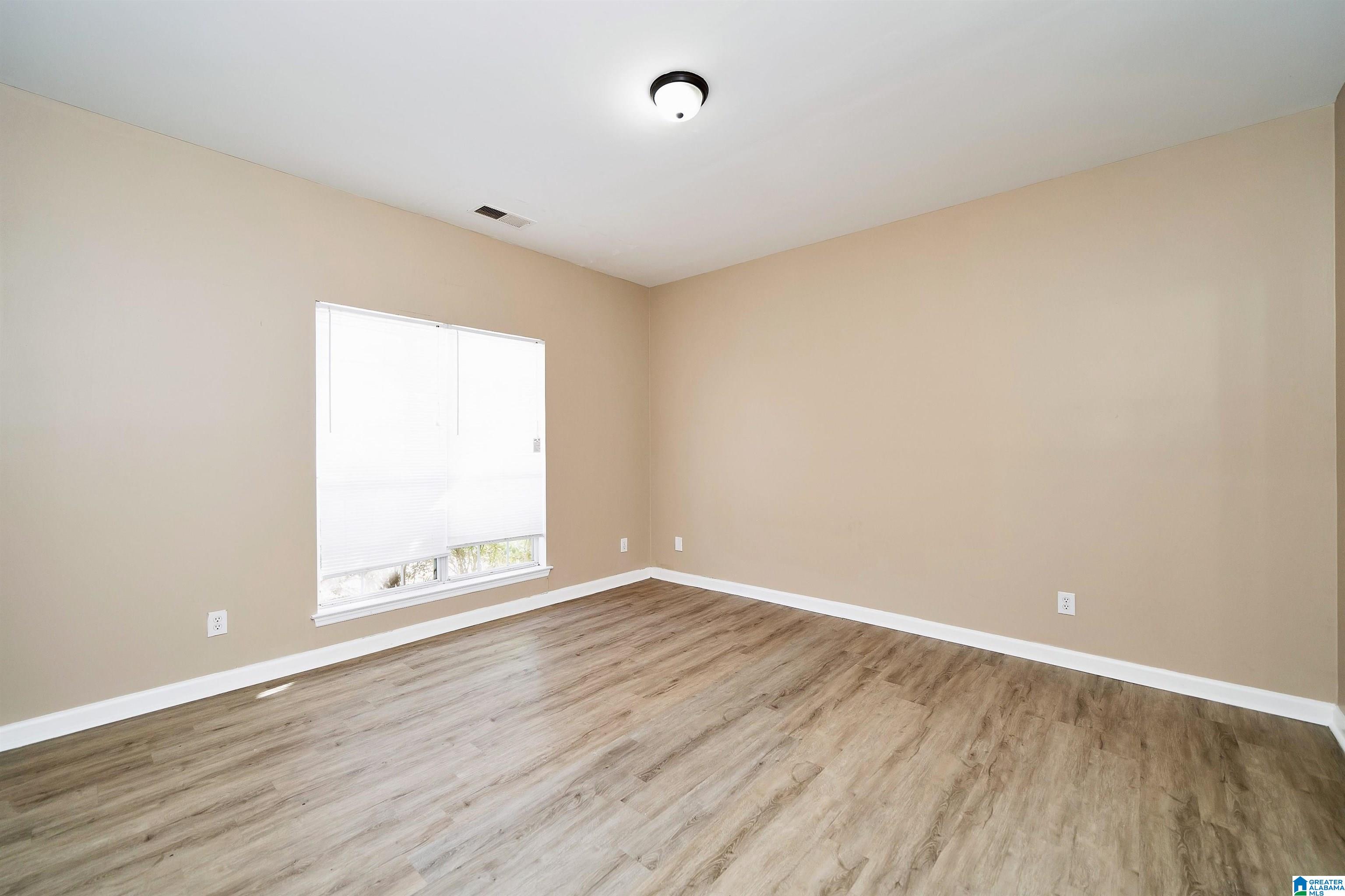 1653 KING JAMES DRIVE