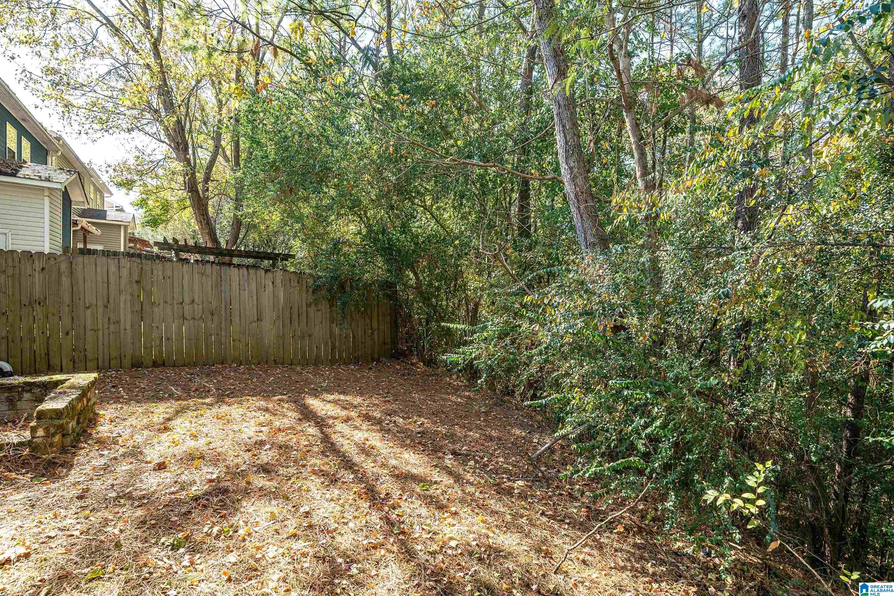 1653 KING JAMES DRIVE