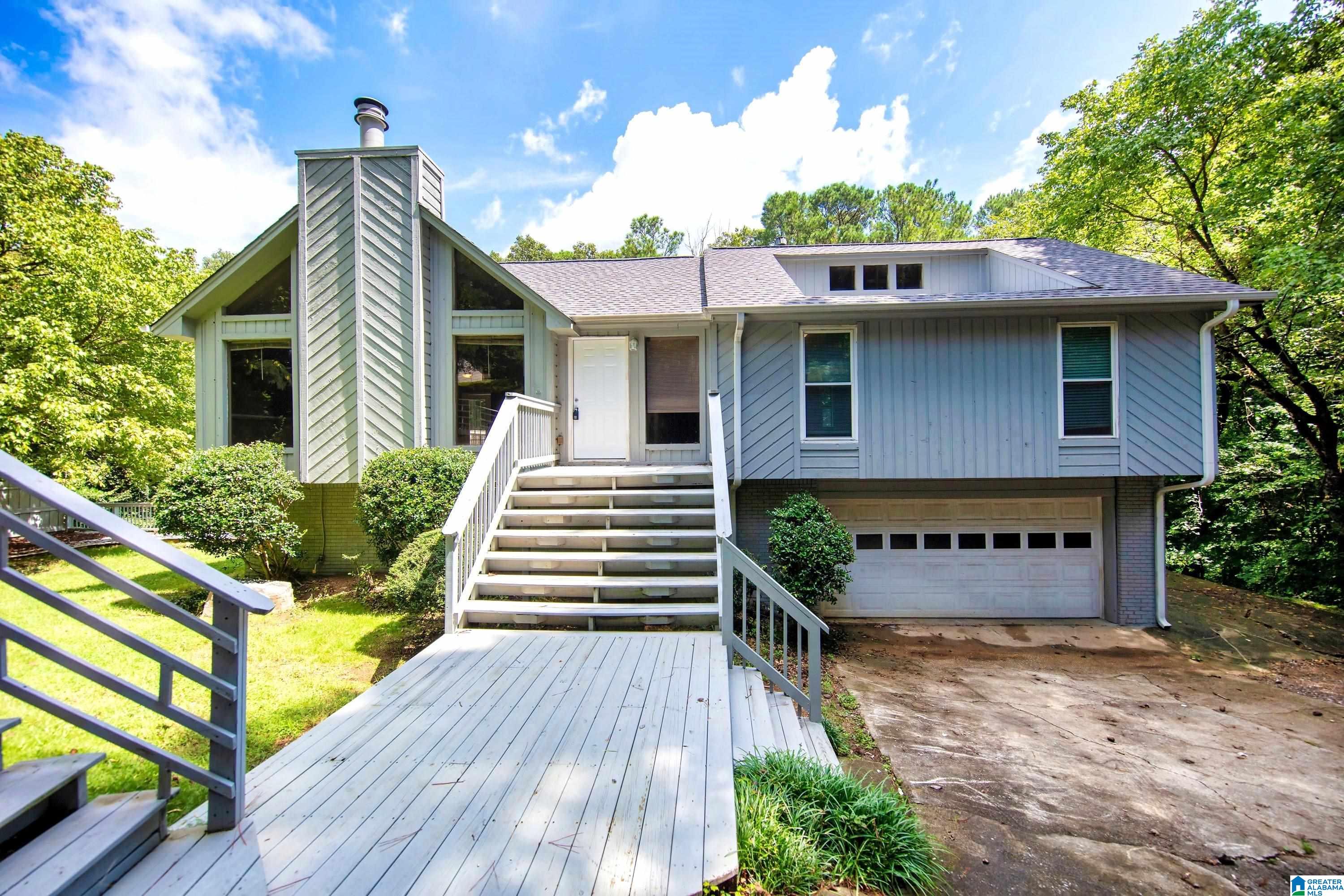 2424 BURGUNDY DRIVE