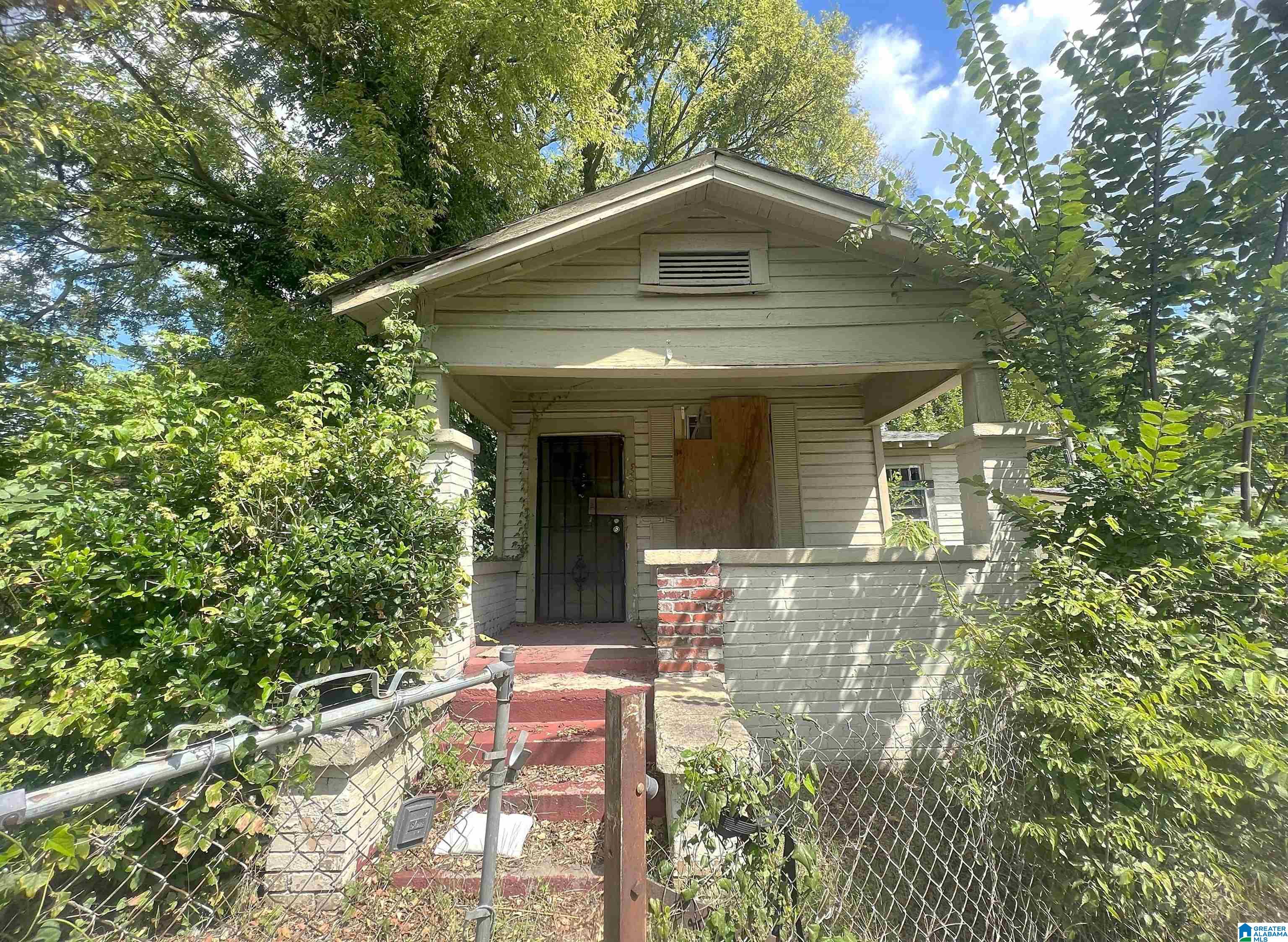 922 18TH STREET