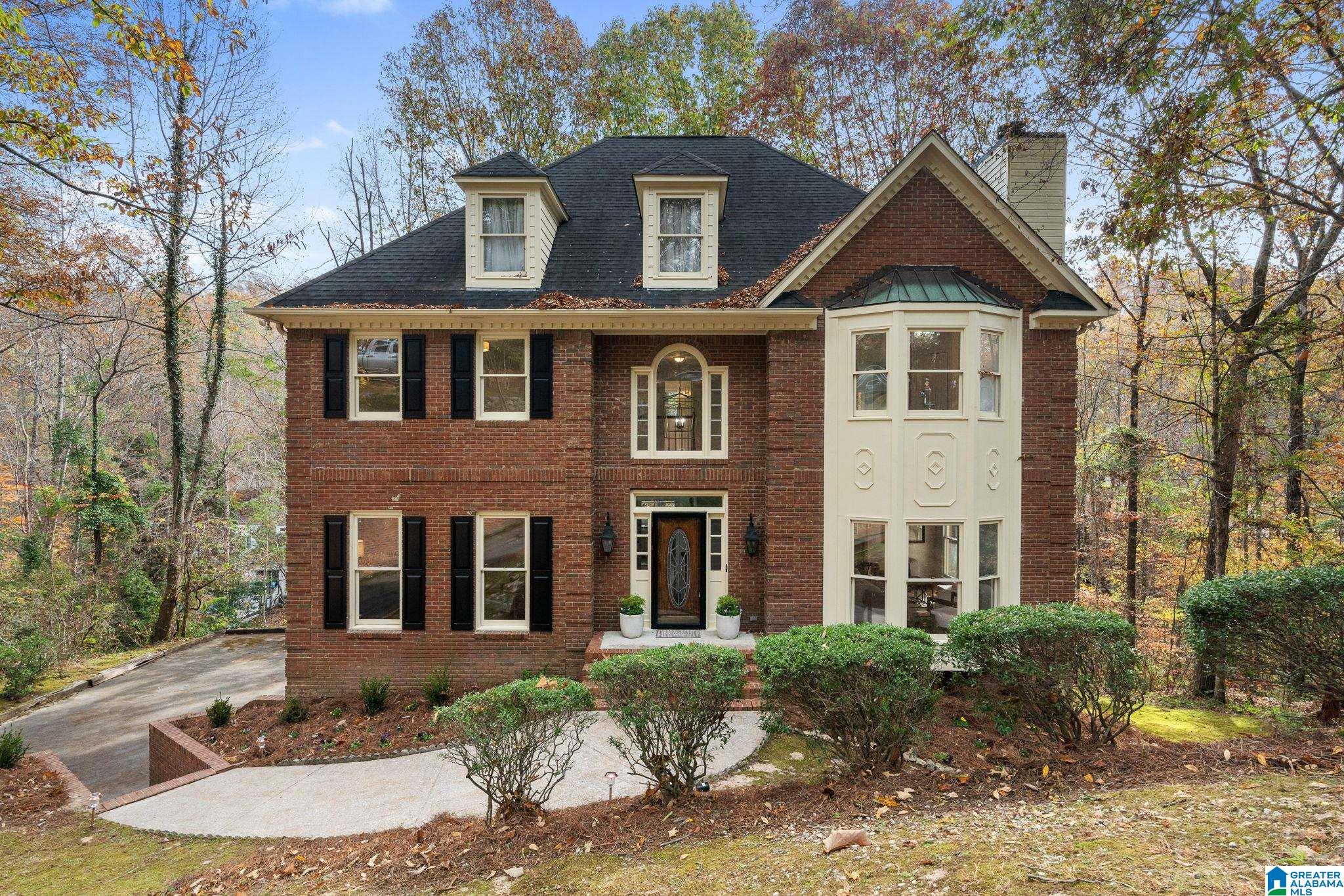 4625 ROUND FOREST DRIVE, MOUNTAIN BROOK, AL 